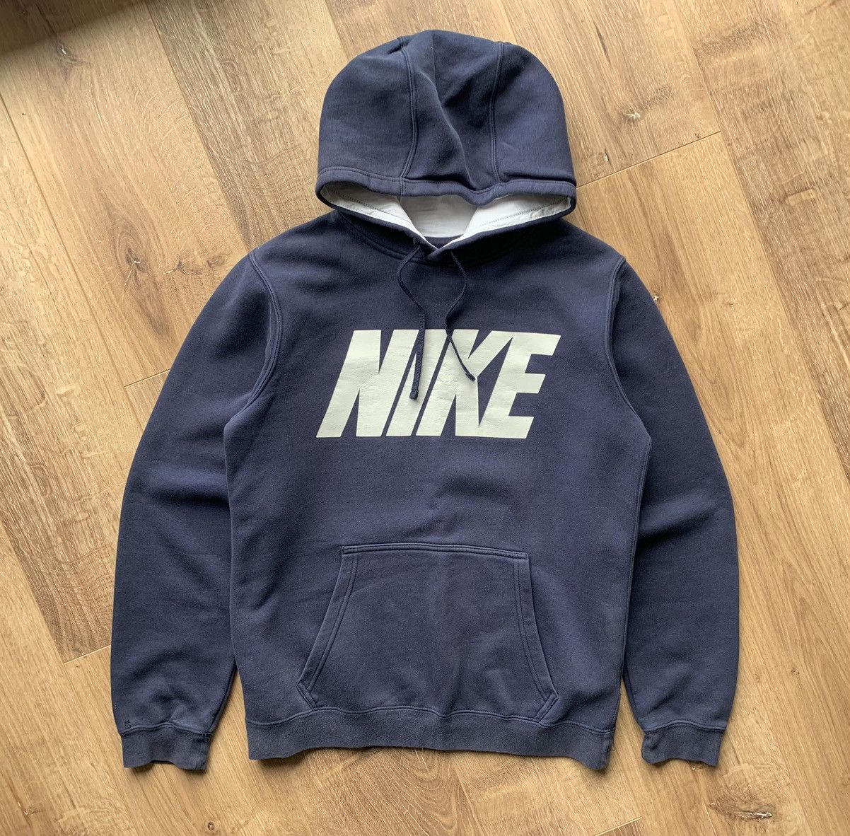 Nike Vintage Nike Big Center Logo hoodie Size US S / EU 44-46 / 1 - 2 Thumbnail