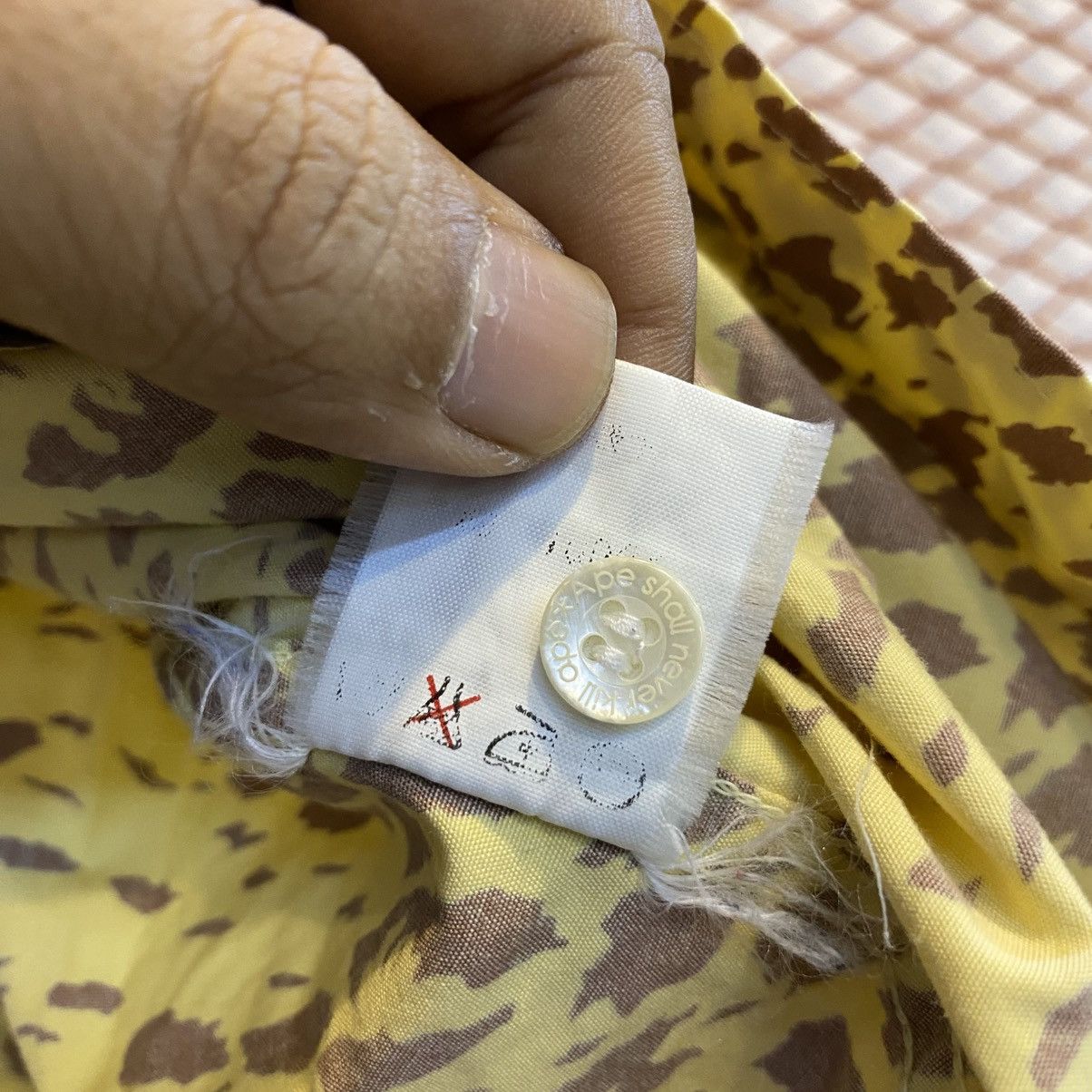 Bape Vintage Bathing Ape Shirt Fullprint Japanese Brand Size US M / EU 48-50 / 2 - 7 Thumbnail