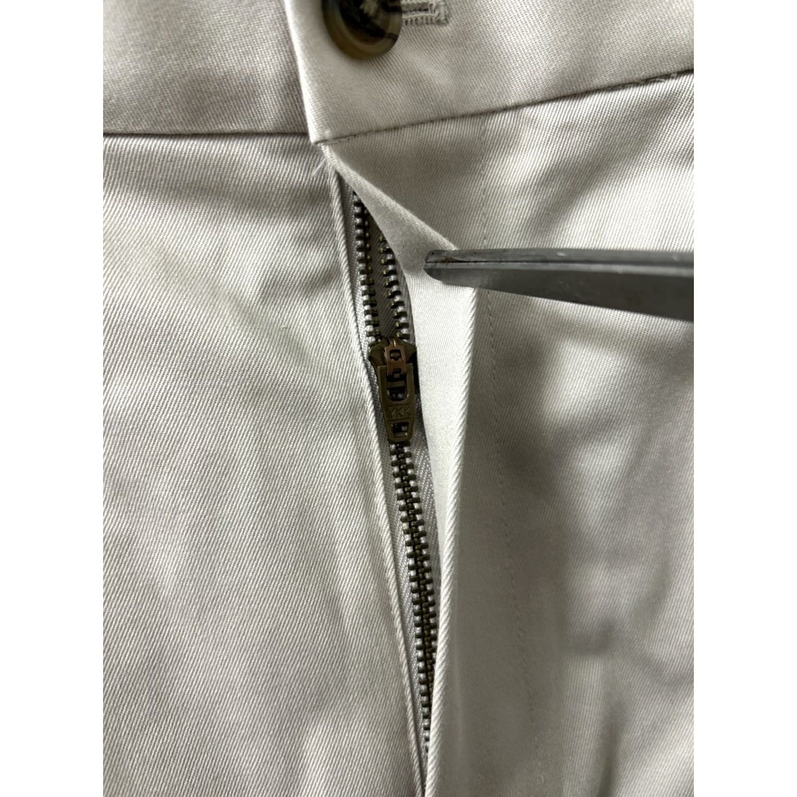 Brooks Brothers Brooks Brothers Pants Men 36x32 Beige Chino Stretch Pleated Straight Leg Regular Fit Vintage N/A Size US 36 / EU 52 - 5 Thumbnail