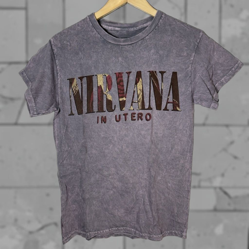Vintage VINTAGE Nirvana T-Shirt Mens Small Purple In Utero Graphic Band Tee Size US S / EU 44-46 / 1 - 1 Thumbnail