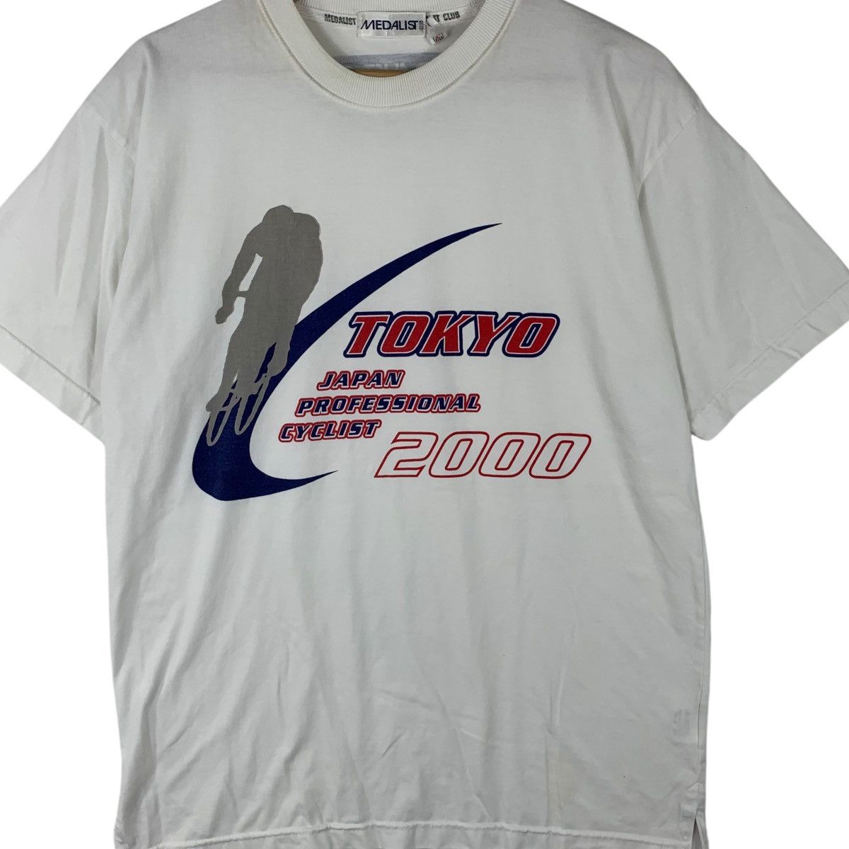 Vintage Vintage 2000 MEDALIST JAPAN CYCLIST TOKYO Tee Shirt Top Size US S / EU 44-46 / 1 - 3 Thumbnail