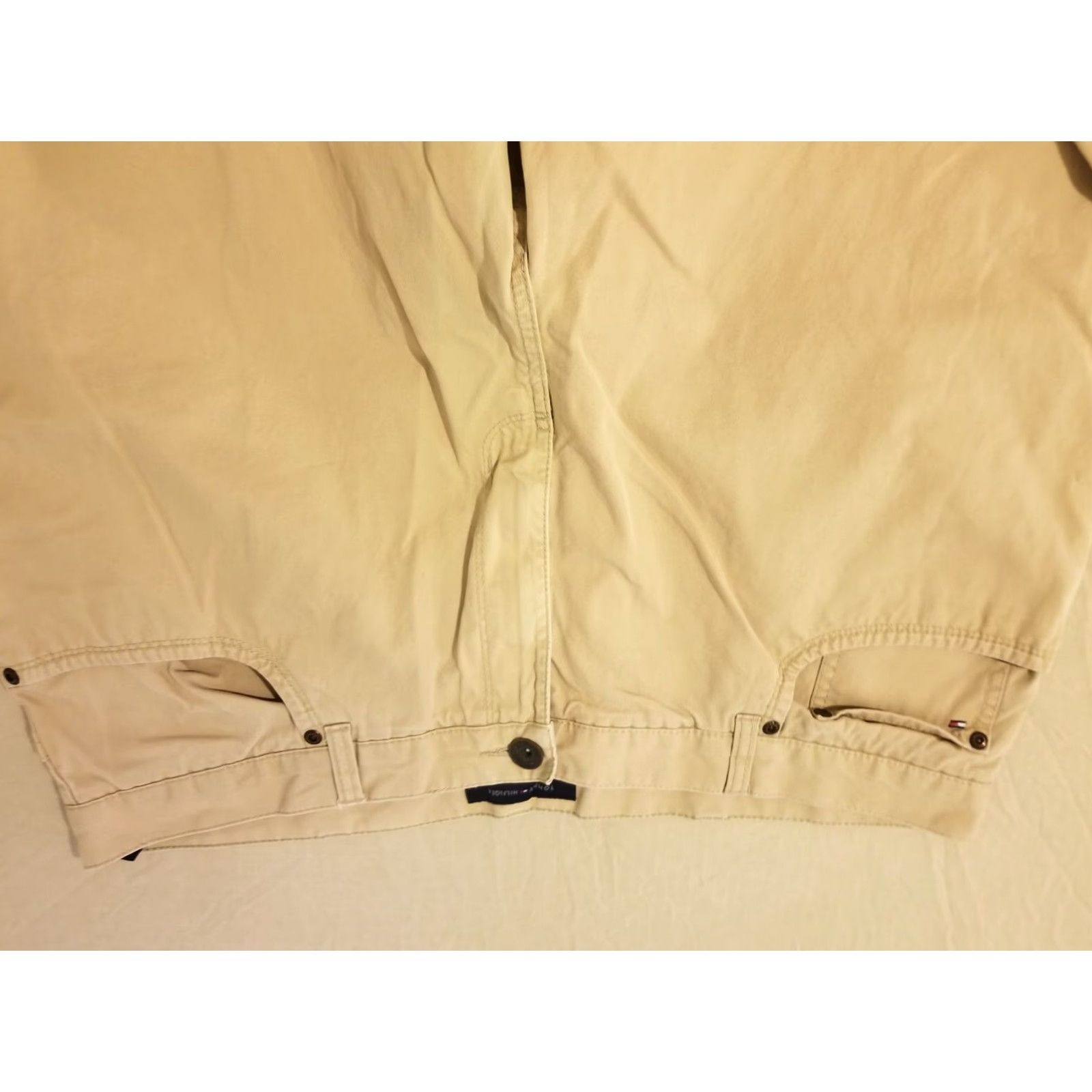 Tommy Hilfiger VINTAGE Tommy Hilfiger Jeans Mens 40x30 Khaki Cotton Straight Classic Pants Beige 30 Inseam Mens Size US 40 / EU 56 - 4 Thumbnail