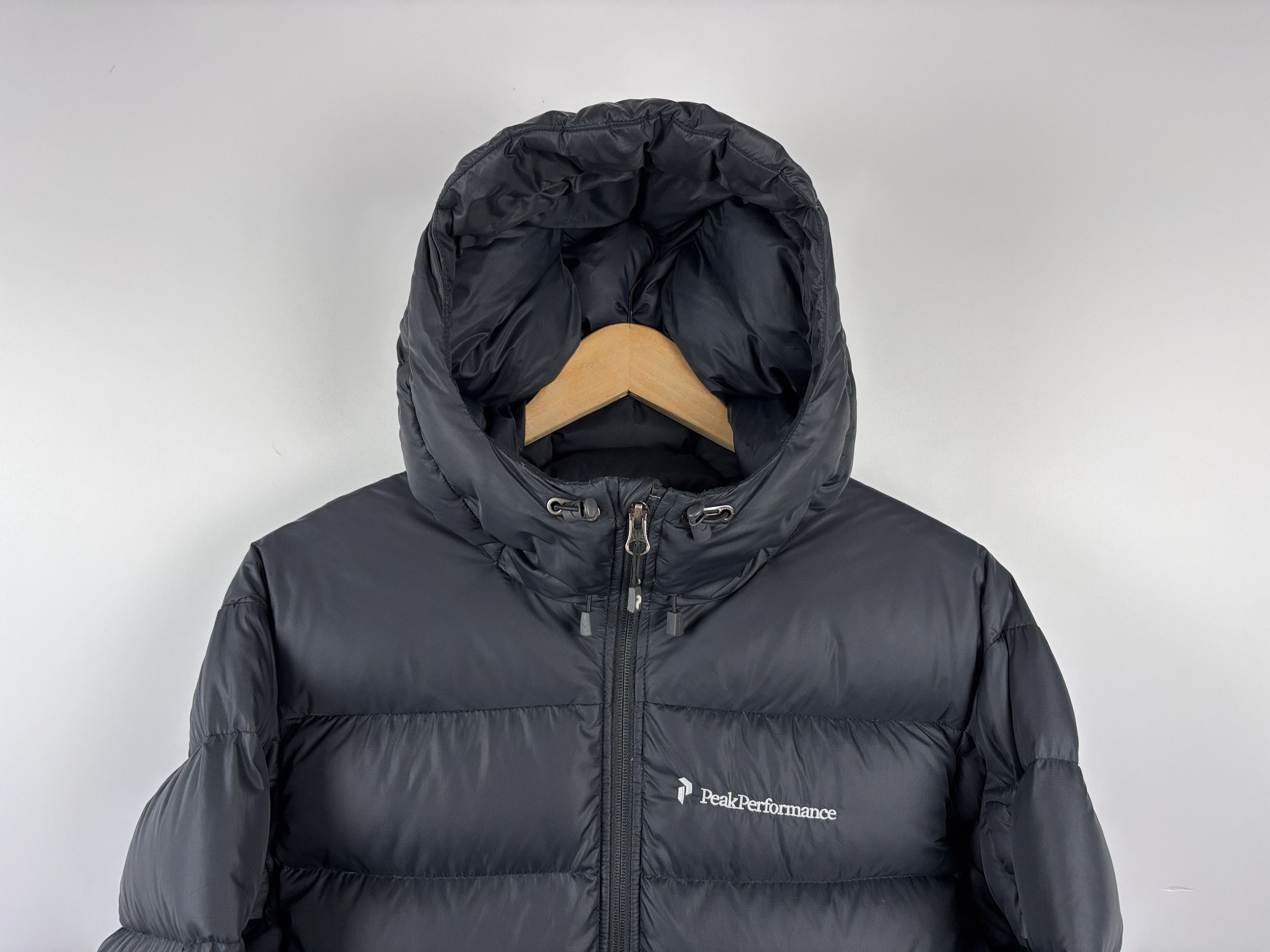 Peak Performance Mens Peak Performance Frost Down Puffer Jacket Black Size S Size US S / EU 44-46 / 1 - 2 Thumbnail