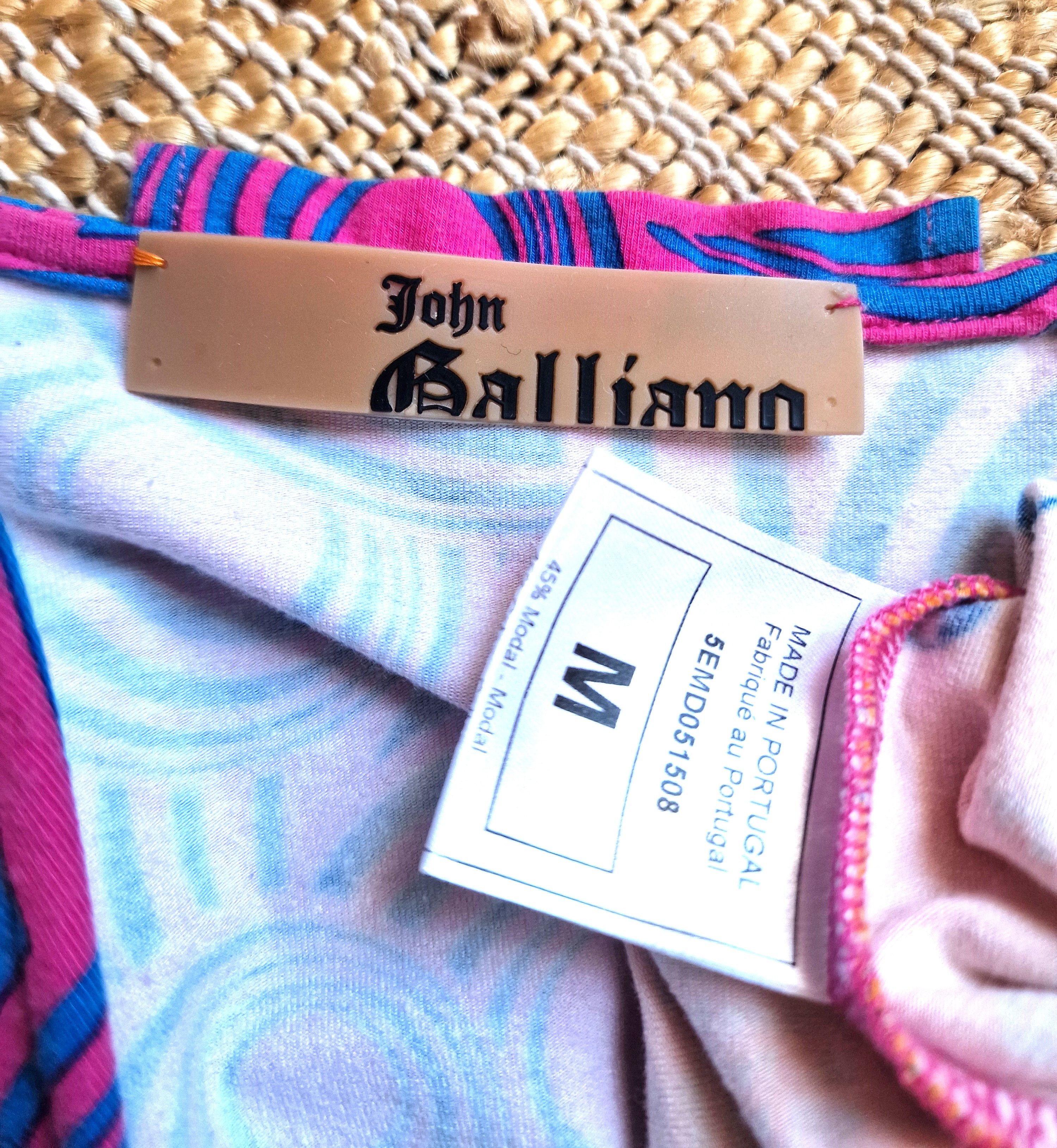 John Galliano John Galliano Silk Gazette Newspaper News Medium Top Tee Size M / US 6-8 / IT 42-44 - 11 Thumbnail