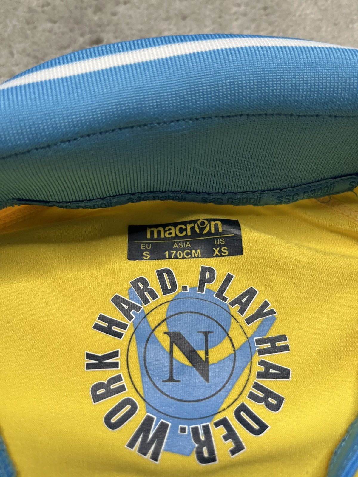 Macron Vintage Jersey Longsleeve Napoli Hamsik Macron 2009 Yellow Size US S / EU 44-46 / 1 - 5 Thumbnail