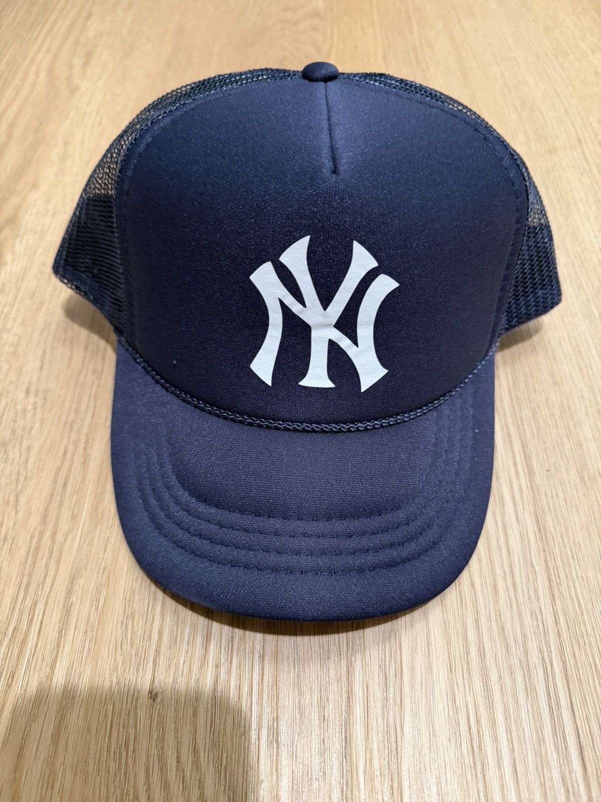 New York Yankees VINTAGE NY YANKEES TRUCKER HAT Size ONE SIZE - 1 Thumbnail