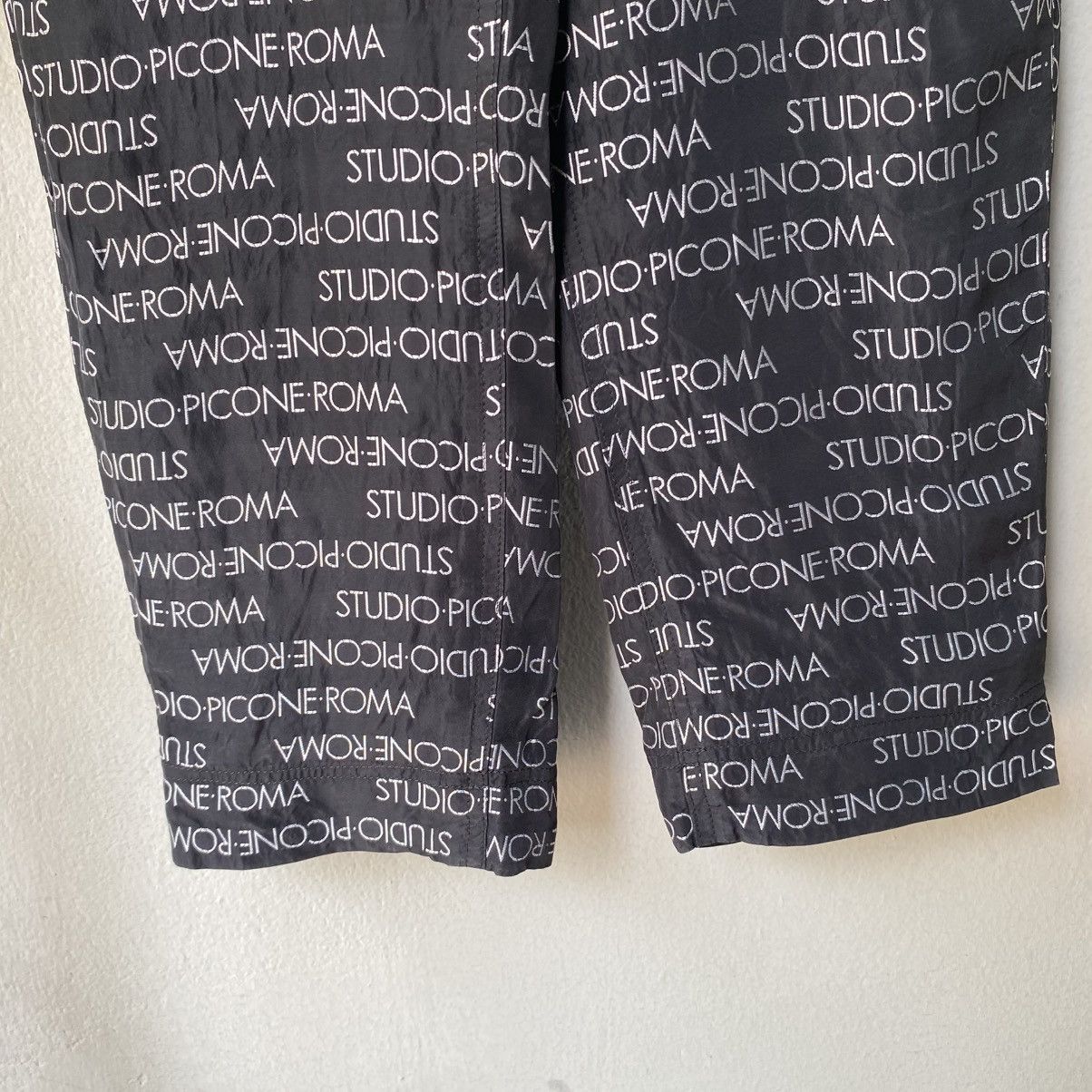 Designer × Japanese Brand STUDIO PICONE ROMA Black Logo Print Wide-Leg Pants Size 27" / US 4 / IT 40 - 9 Thumbnail