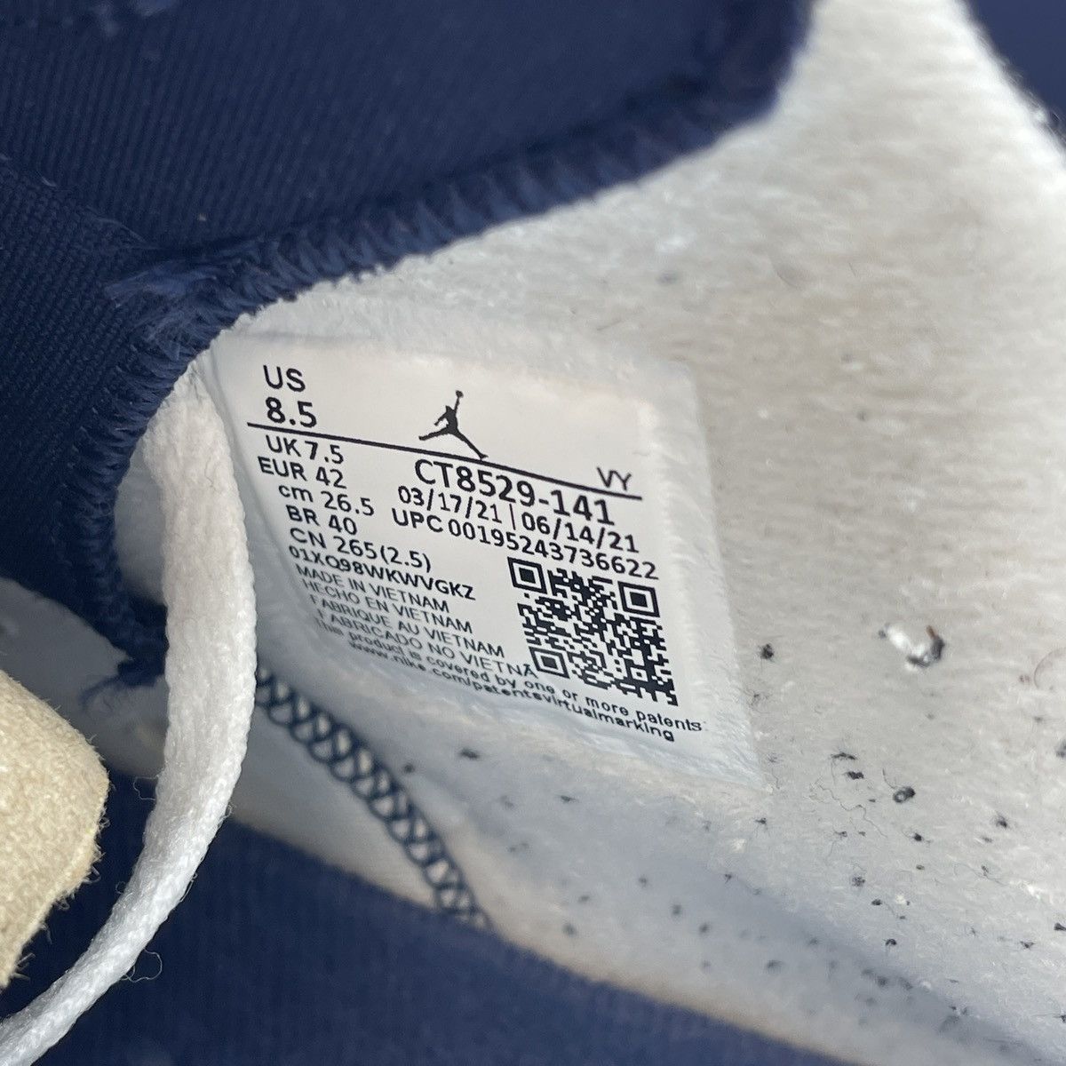 Jordan Brand Air Jordan 6 midnight navy Size US 8.5 / EU 41-42 - 8 Thumbnail