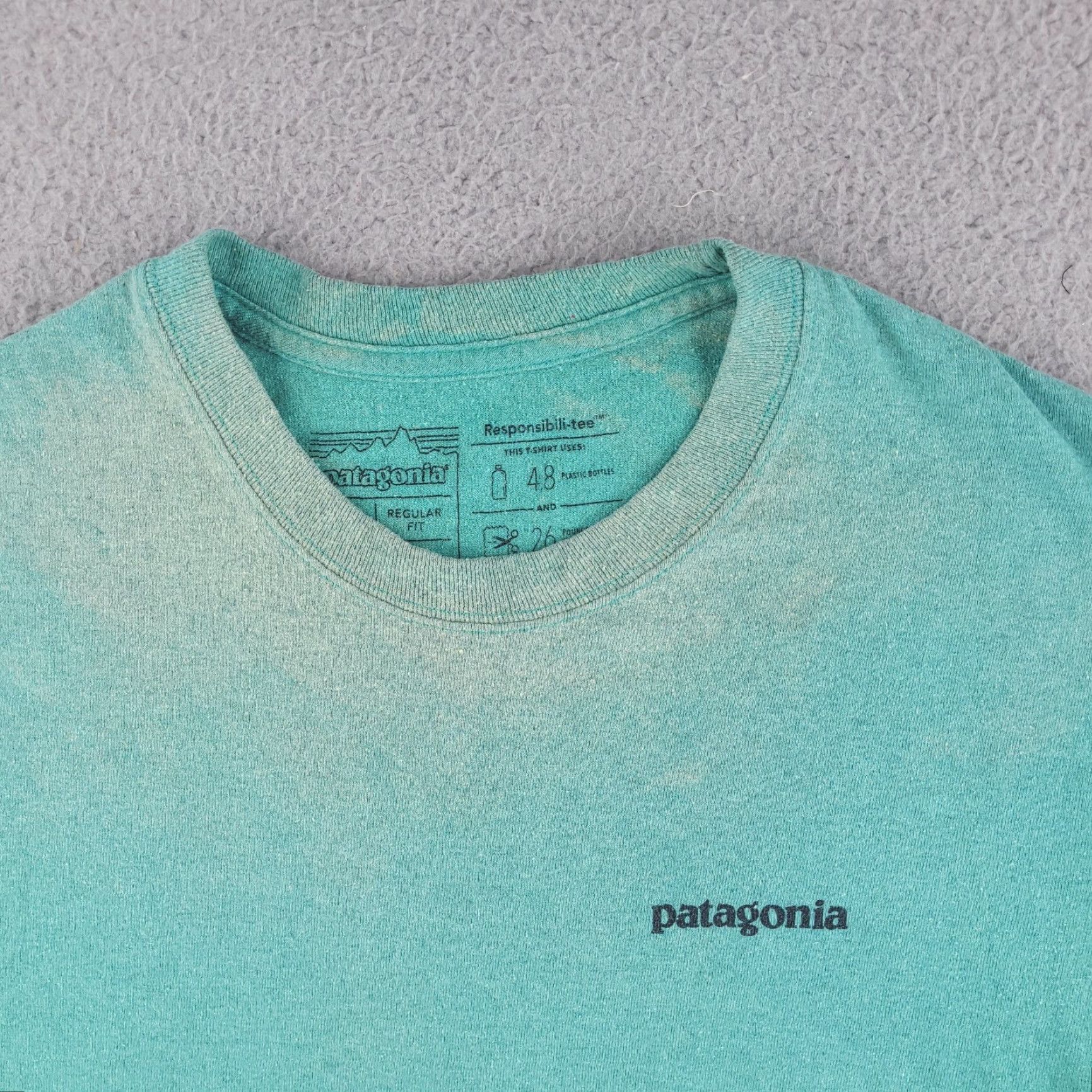 Patagonia Patagonia Shirt Mens Small Green Logo Responsibili-Tee Shirt Short Sleeve T-Shirt Men Green Logo 90s? Size US S / EU 44-46 / 1 - 5 Thumbnail