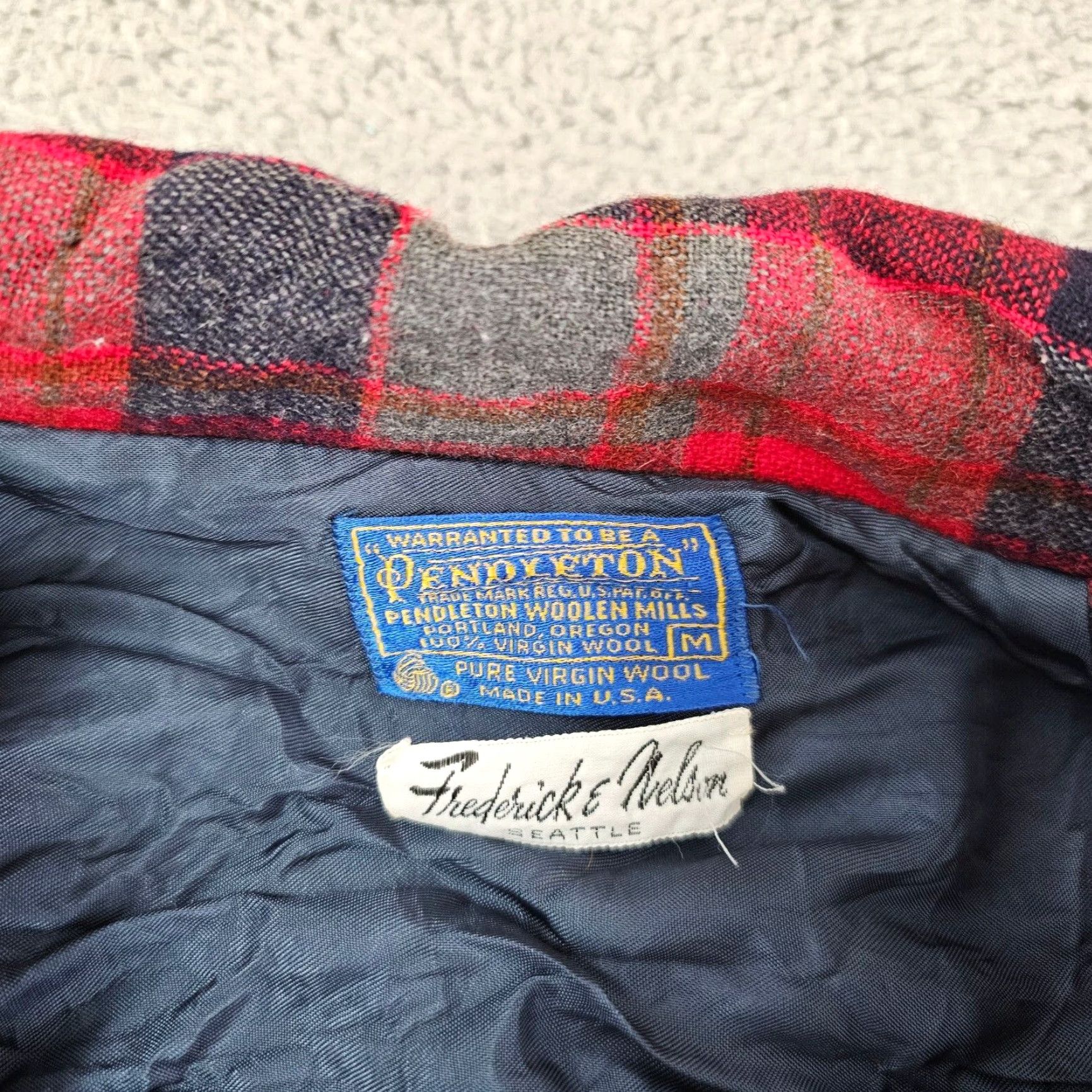 Pendleton Pendleton Shacket Men's M Plaid Wool Flannel 90s Vintage Red Button Casual Workwear 90s Mens Size US M / EU 48-50 / 2 - 3 Thumbnail