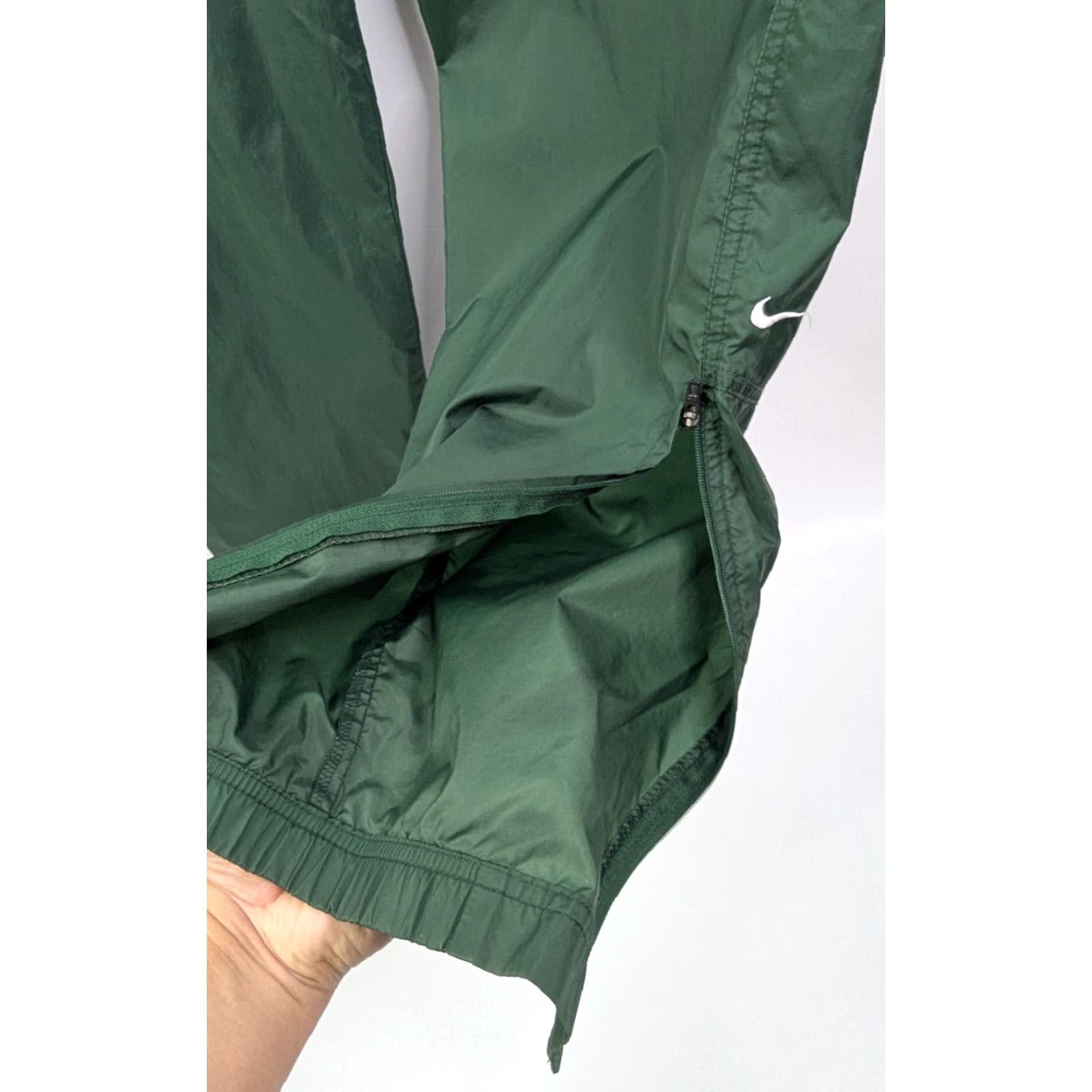 Nike VINTAGE Nike Track Pants Mens S Green Nylon Ankle Zipper Windbreaker Baggy Size US 29 - 4 Thumbnail