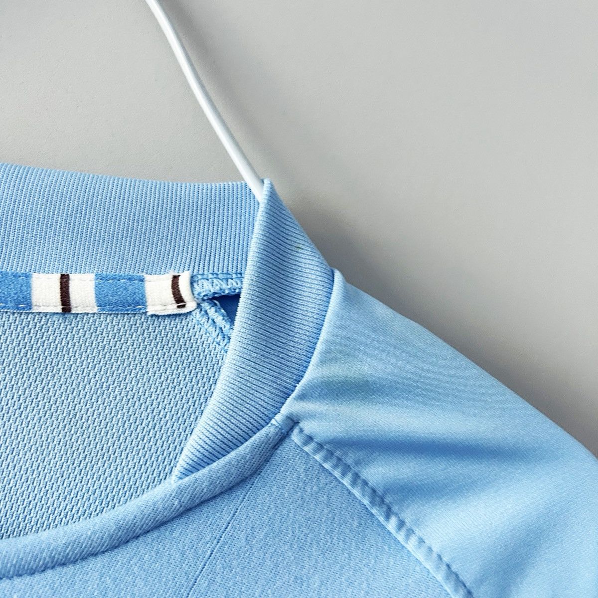 Umbro Manchester city jersey umbro 2010 2012 with signature Size US L / EU 52-54 / 3 - 9 Thumbnail