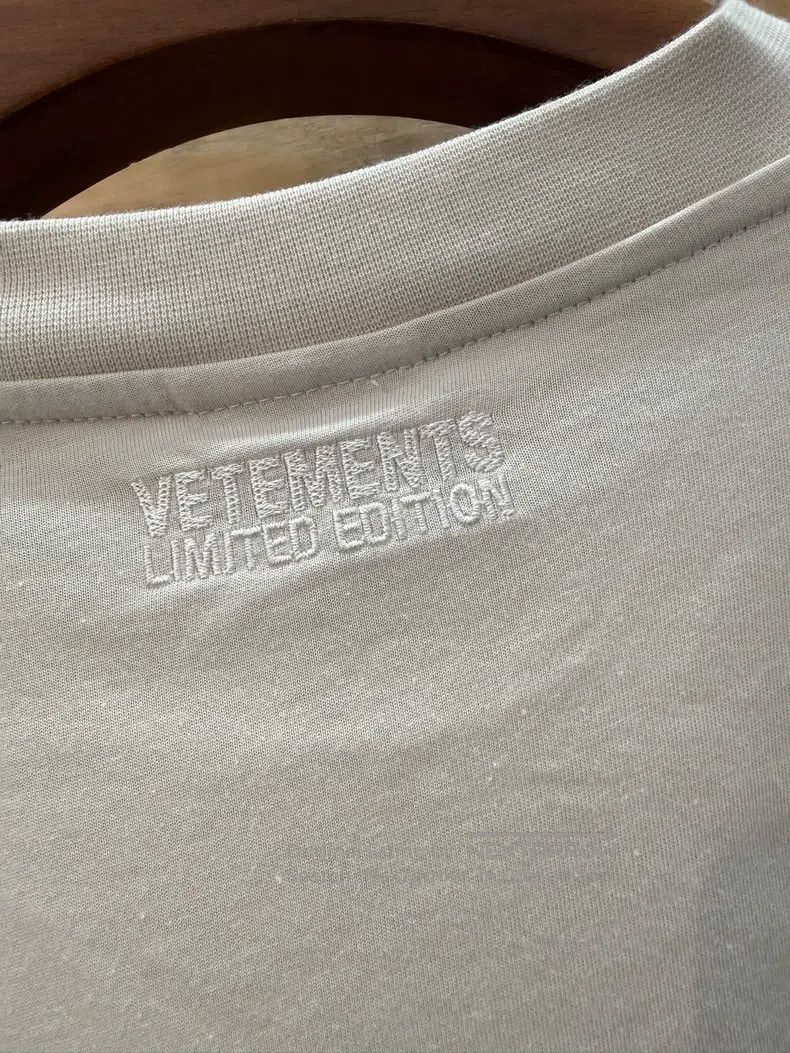 Vetements VETEMENTS Beige Men's Short Sleeve T-Shirt Size US M / EU 48-50 / 2 - 6 Thumbnail
