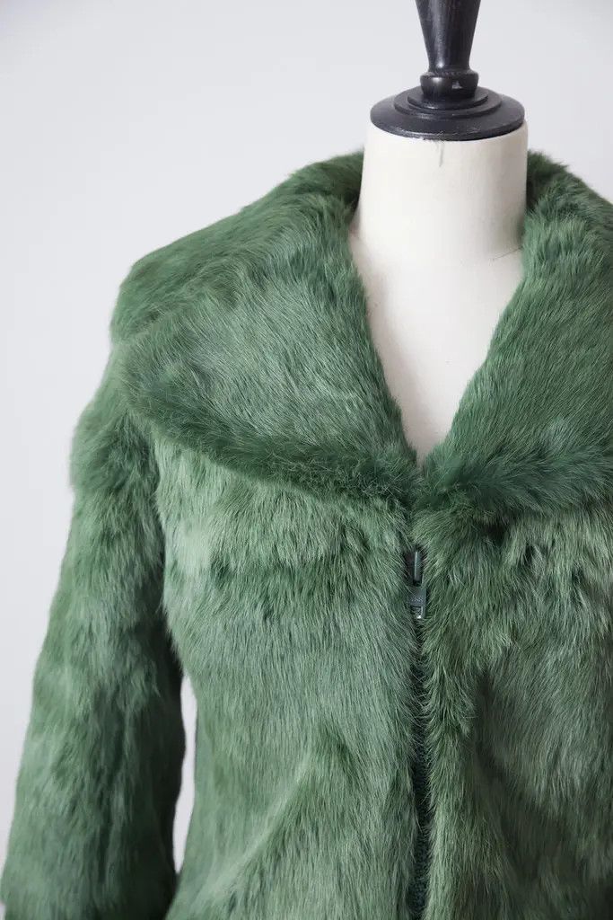 Vintage 1980's cute green fur jacket Size S / US 4 / IT 40 - 2 Thumbnail