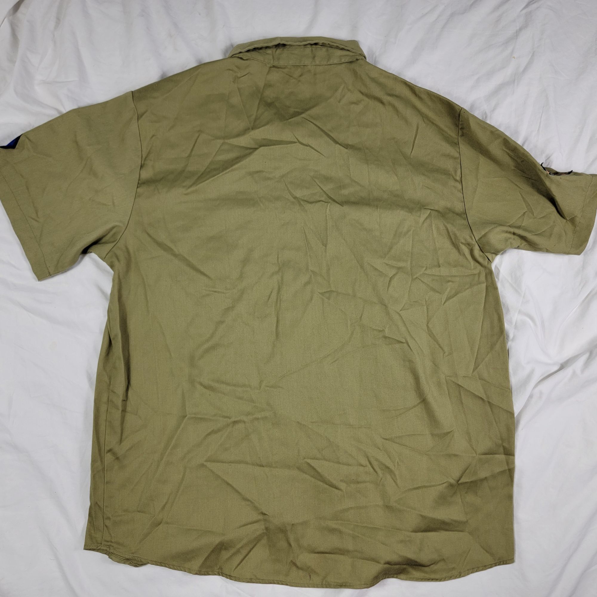 Disney Disney Parks Pandora Mens XXL Green Button Shirt The World O Size US XXL / EU 58 / 5 - 2 Thumbnail