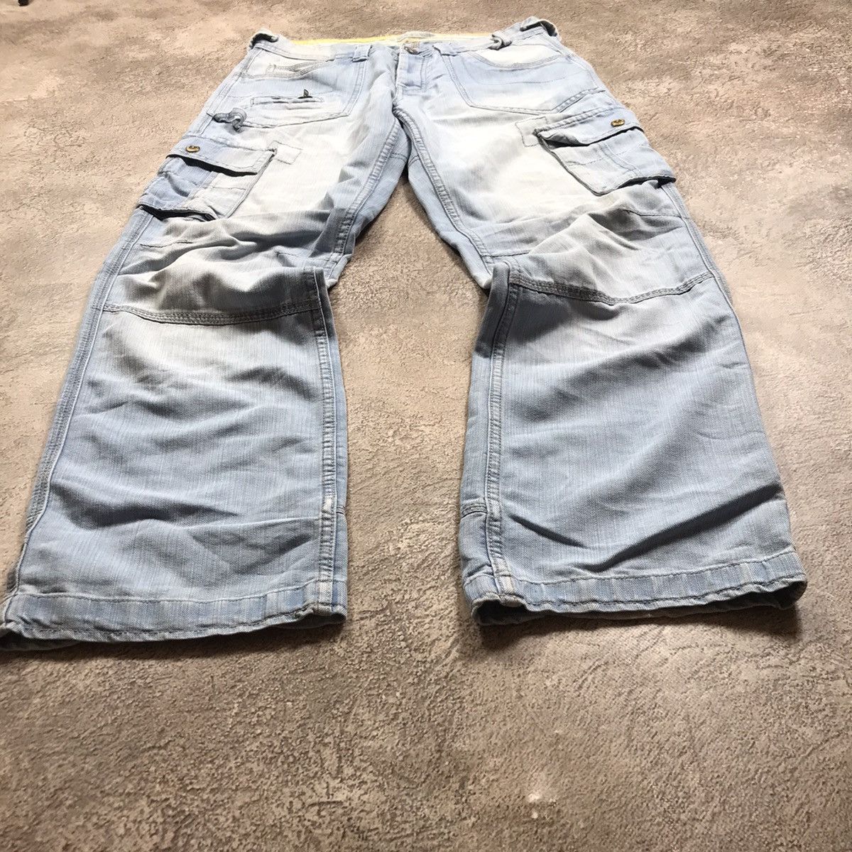 Vintage Vintage Y2K Baggy Distressed Cargo Pants Skate Streetwear 34 Size US 34 / EU 50 - 1 Thumbnail