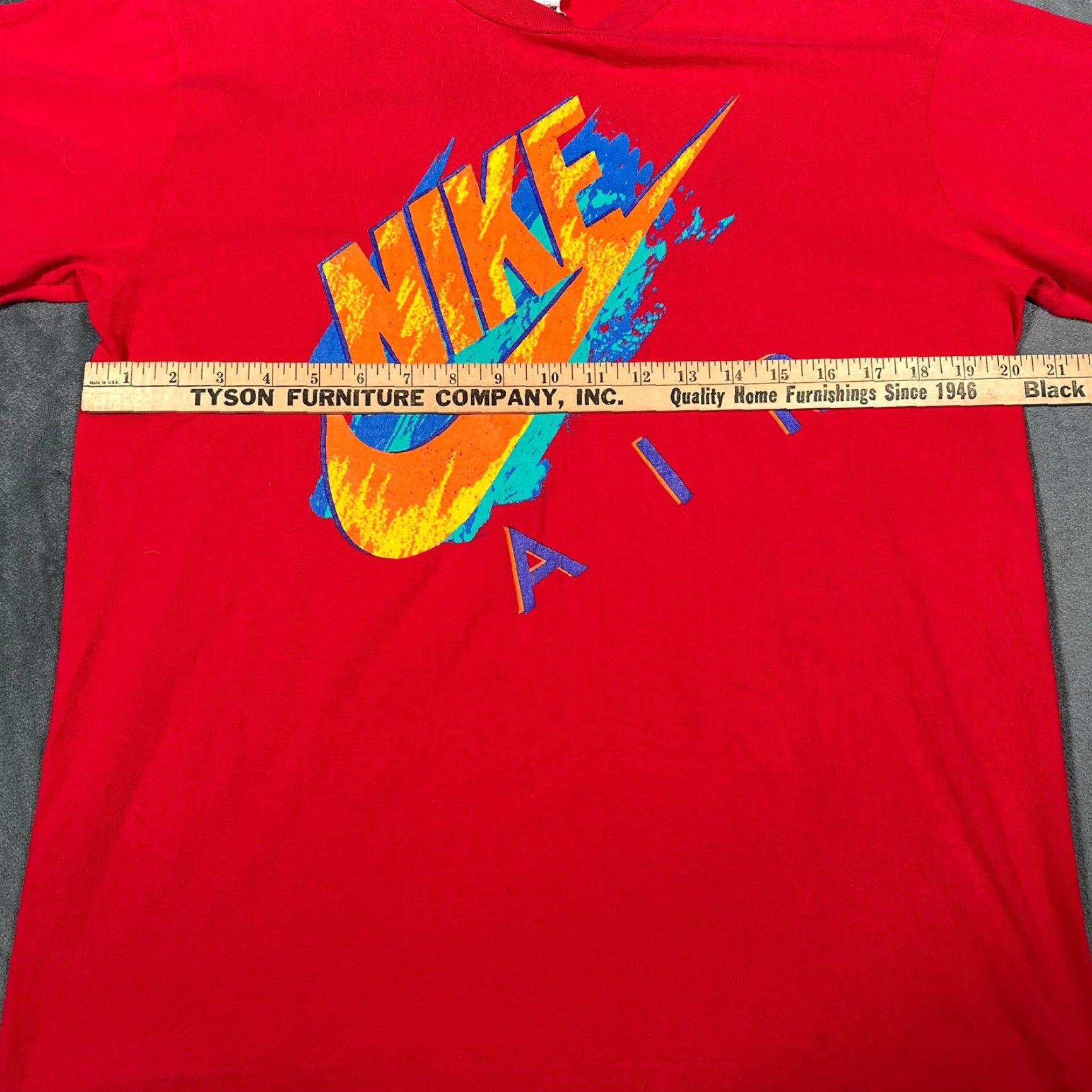 Nike VINTAGE Nike Air T-Shirt Mens Medium Red 90s Graphic Swoosh Made in USA Retro Size US M / EU 48-50 / 2 - 6 Thumbnail
