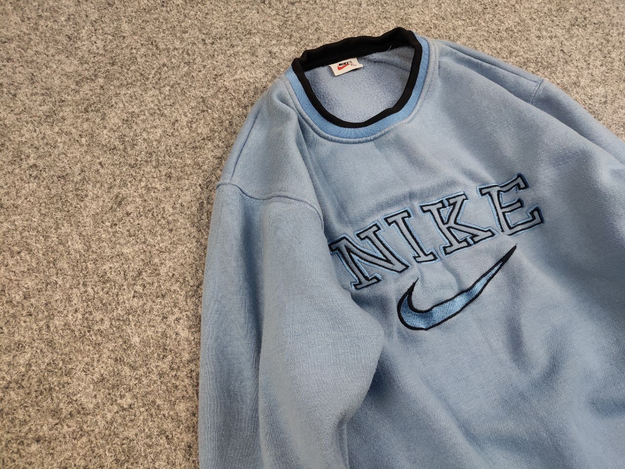 Nike Vintage 90's Nike center embroidered logo Blue Sweatshirt Size S / US 4 / IT 40 - 7 Thumbnail