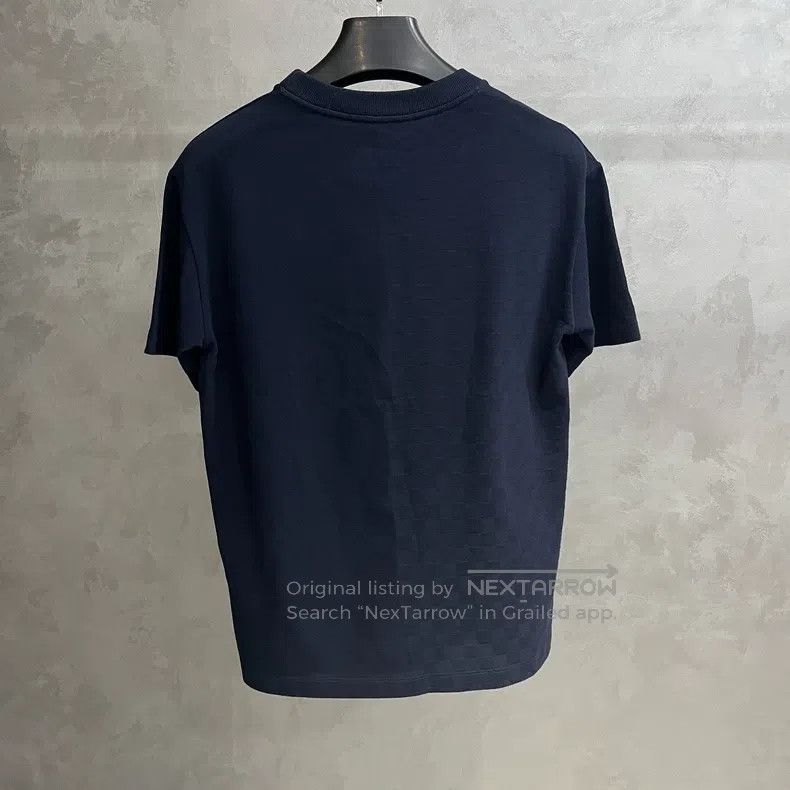 Louis Vuitton Louis Vuitton 24 latest blue solid crewneck patch pocket c Size US M / EU 48-50 / 2 - 5 Thumbnail