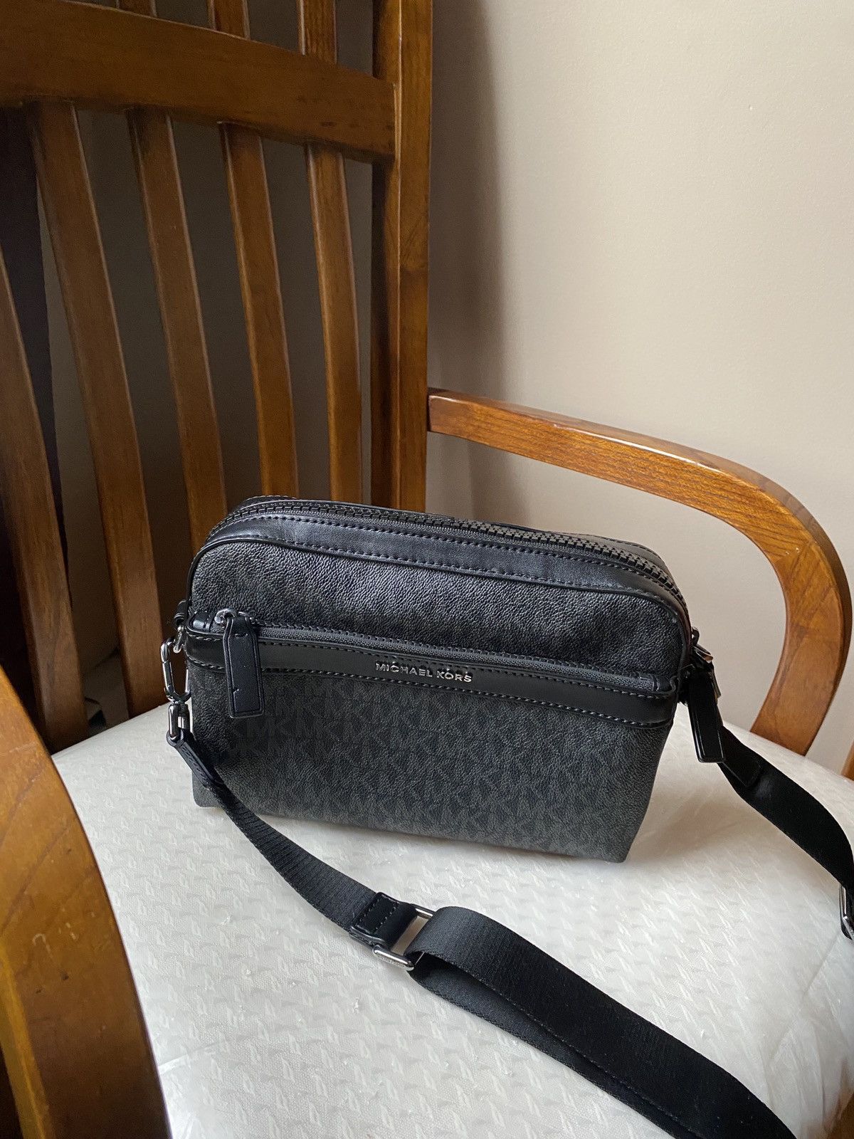 Michael Kors Micheal Kors men crossbody bag Grailed