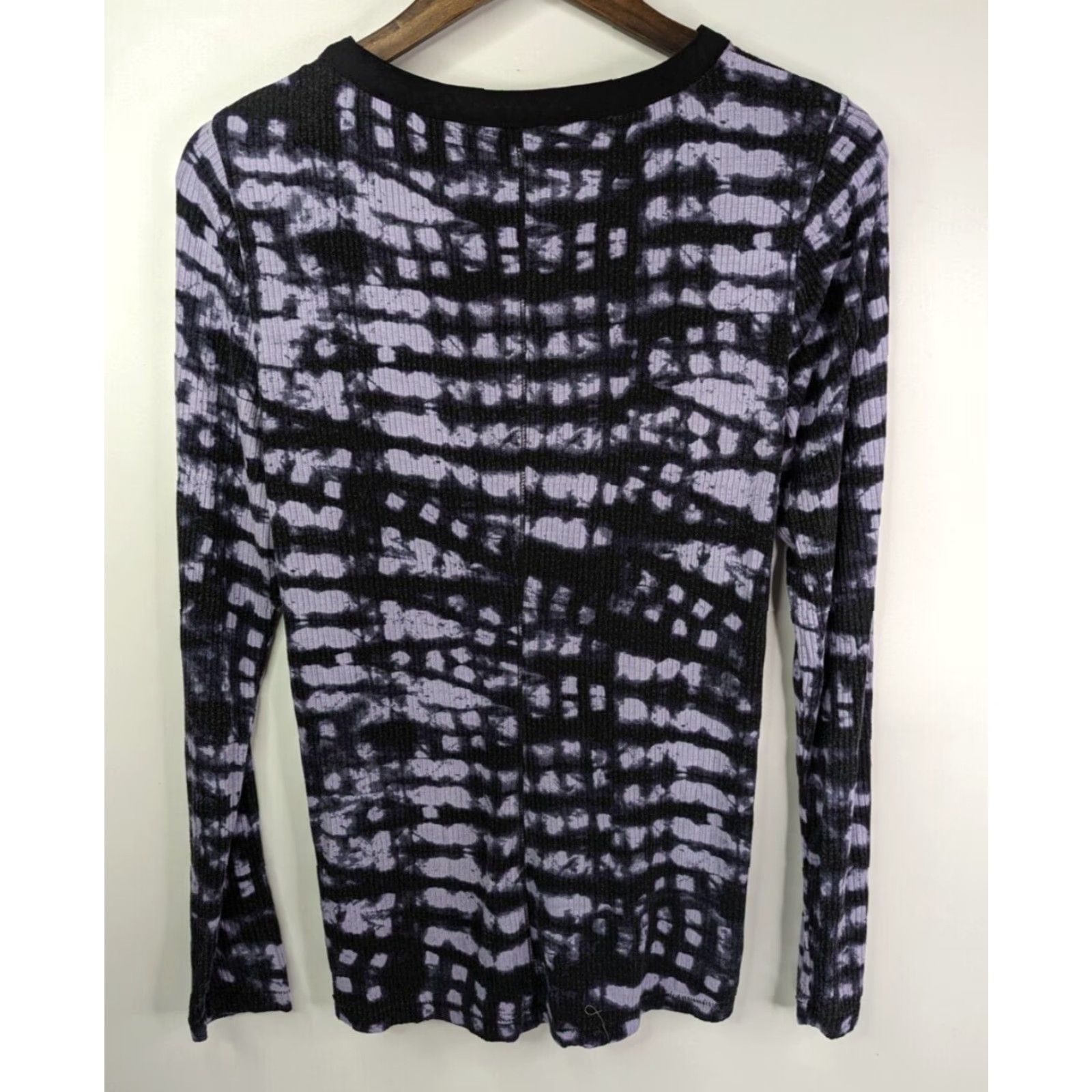 Vintage Rock & Republic Shirt Women's V-neck Button Rib Knit Top L Purple Casual Comfort All Seasons Size L / US 10 / IT 46 - 4 Thumbnail