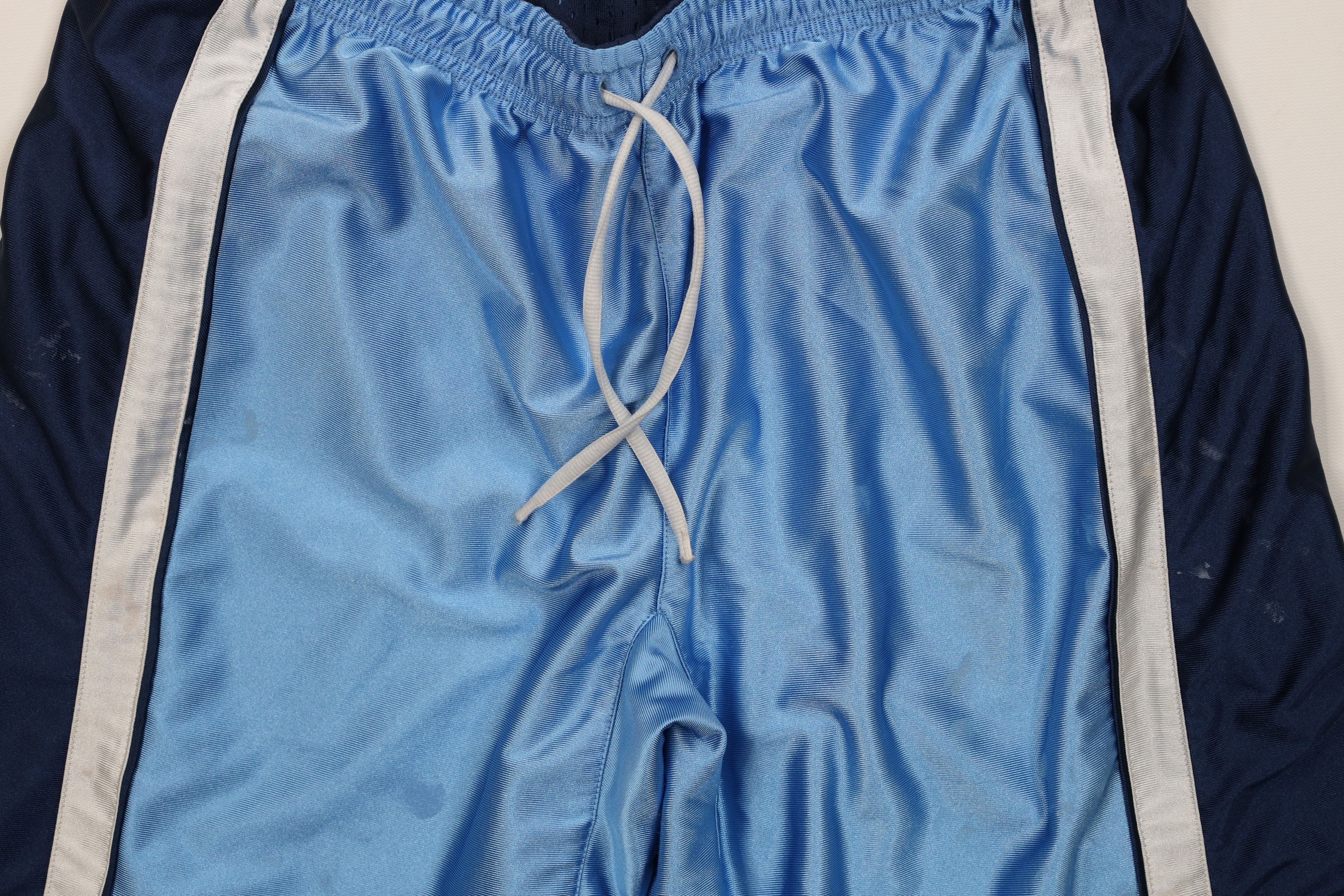 Nike Vintage 90s Y2K Nike Heavyweight Reversible Shorts Size US 34 / EU 50 - 3 Thumbnail