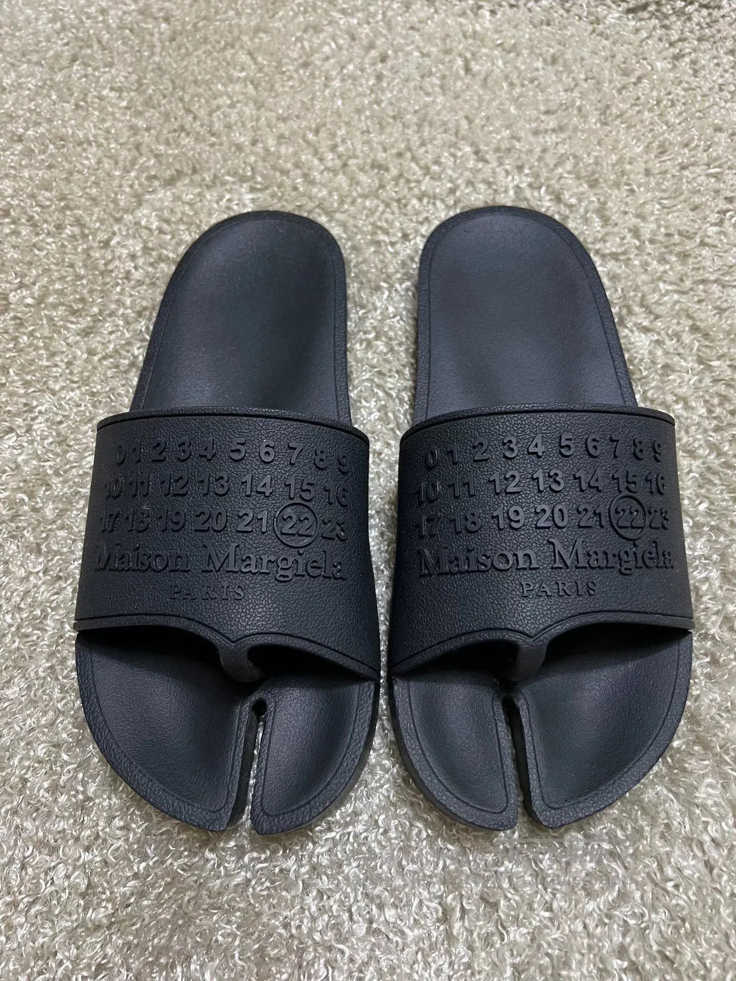 Maison Margiela Martin Margiela Men's Casual Sandals. Size US 10 / EU 43 - 1 Thumbnail