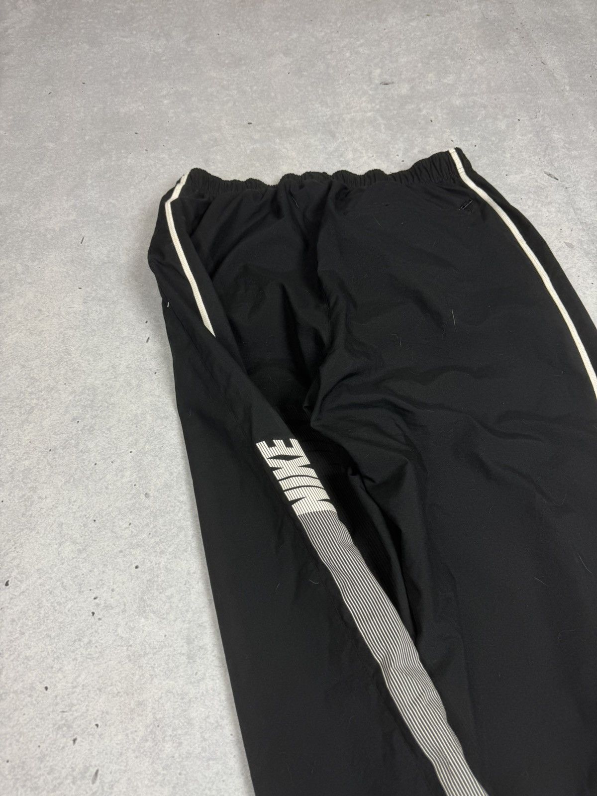 Nike Vintage Nike Swoosh Nylon Drill Track Pants Size US 34 / EU 50 - 4 Thumbnail