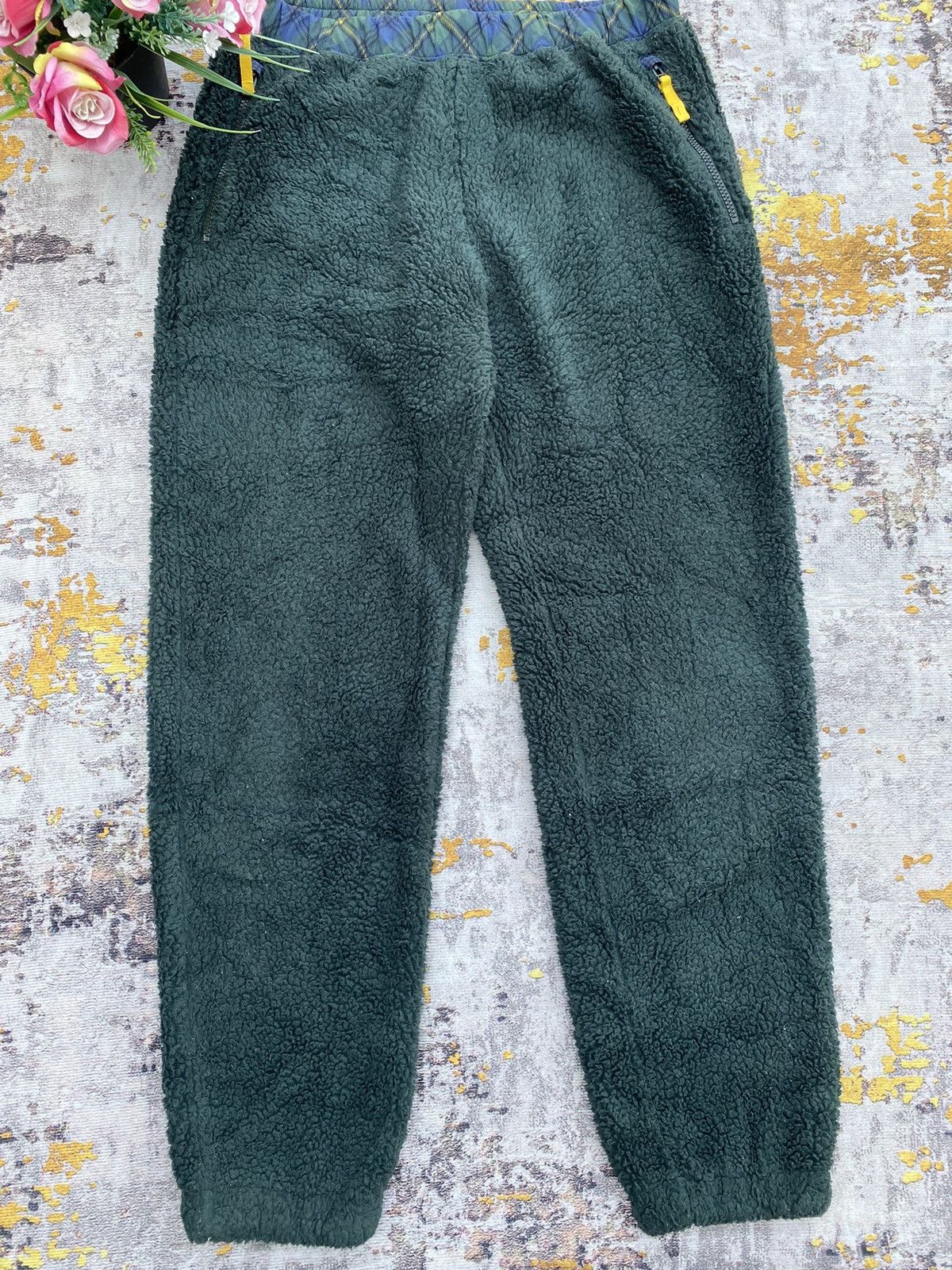 Japanese Brand × Uniqlo Uniqlo & J.W Anderson Sherpa Pants Size US 32 / EU 48 - 2 Thumbnail