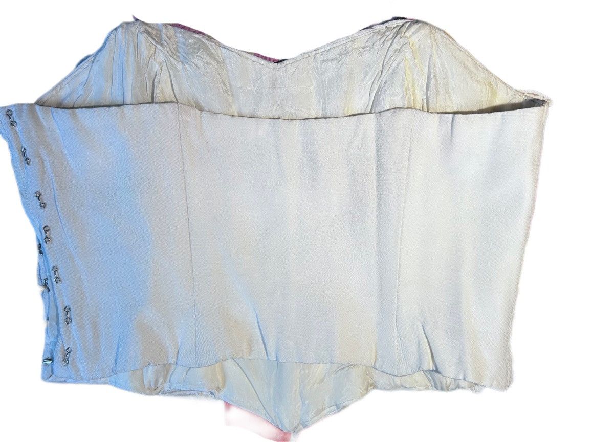 Vintage Vintage 1980s Elegant Corset/Bustier With Black Embroidery Size XS / US 0-2 / IT 36-38 - 5 Thumbnail