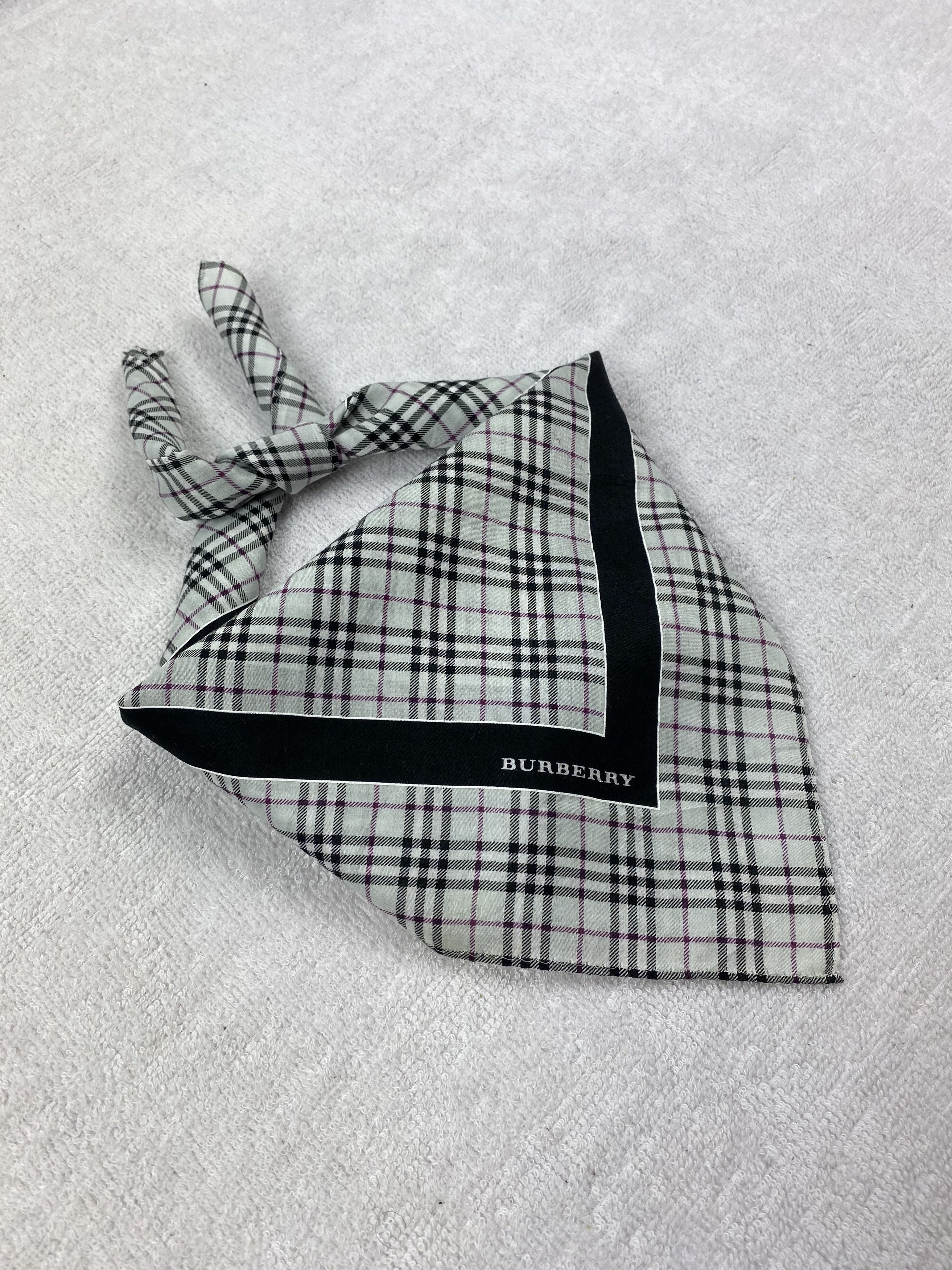 Burberry Burberry Handkerchief / Bandana / Neckerchief Size ONE SIZE - 1 Thumbnail