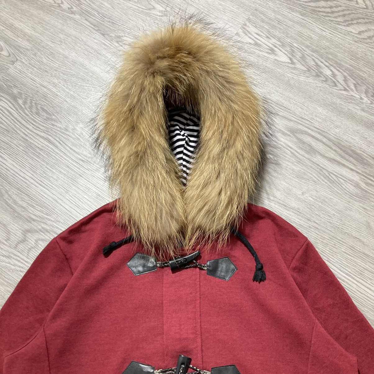 Japanese Brand 2000s Sematic Design Duffle Ziphoodie Fur Red Maroon Lgb Size US M / EU 48-50 / 2 - 3 Thumbnail