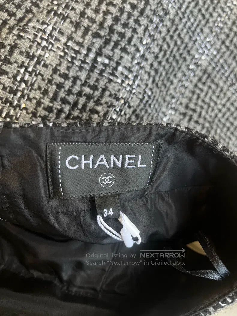 Other Chanel 24A black and white gray plaid skirt Size 42" / US 20 - 3 Thumbnail