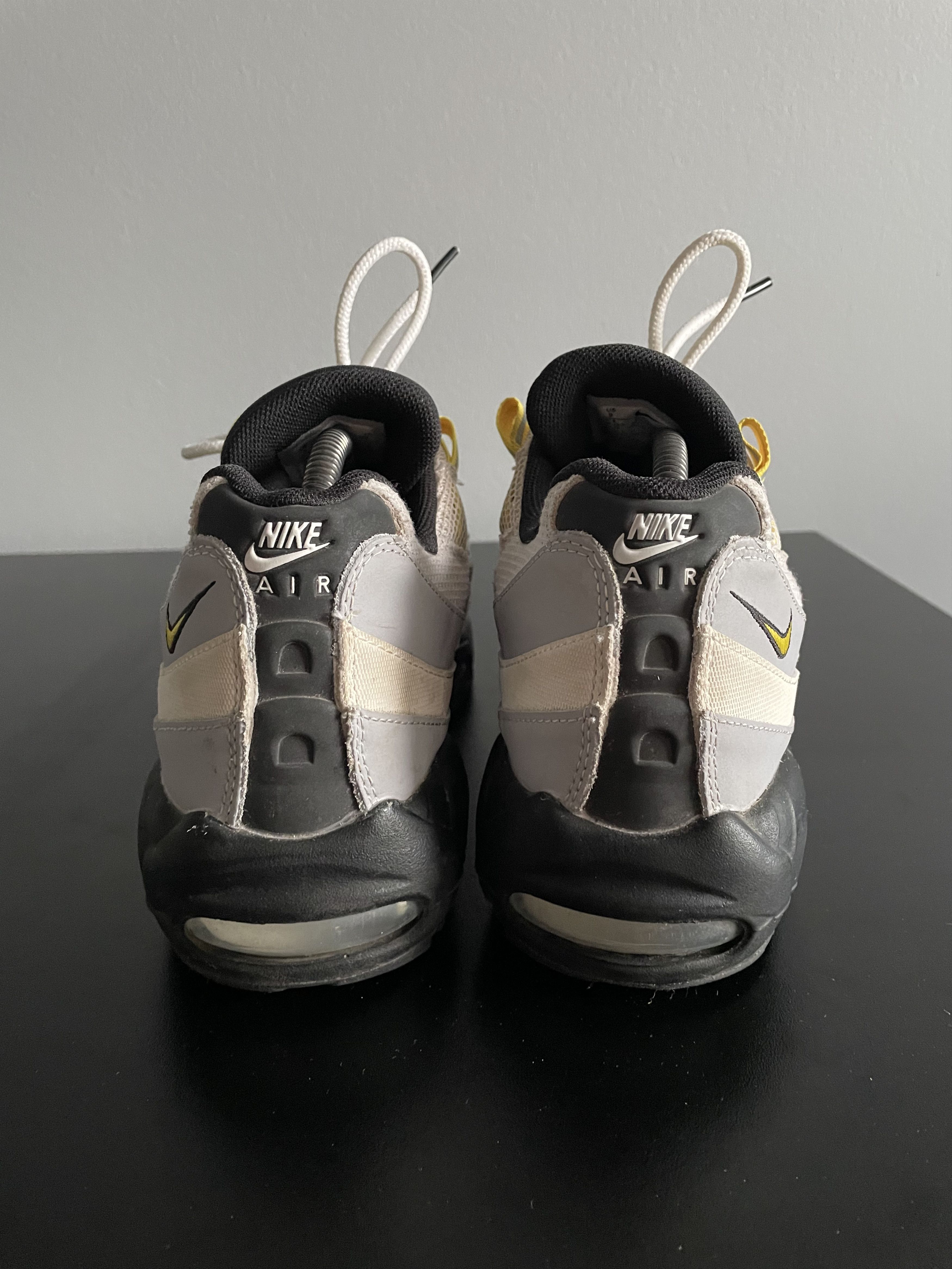 Nike Nike Air Max 95 Essential Tour Yellow patta travis og Size US 9 / EU 42 - 2 Thumbnail