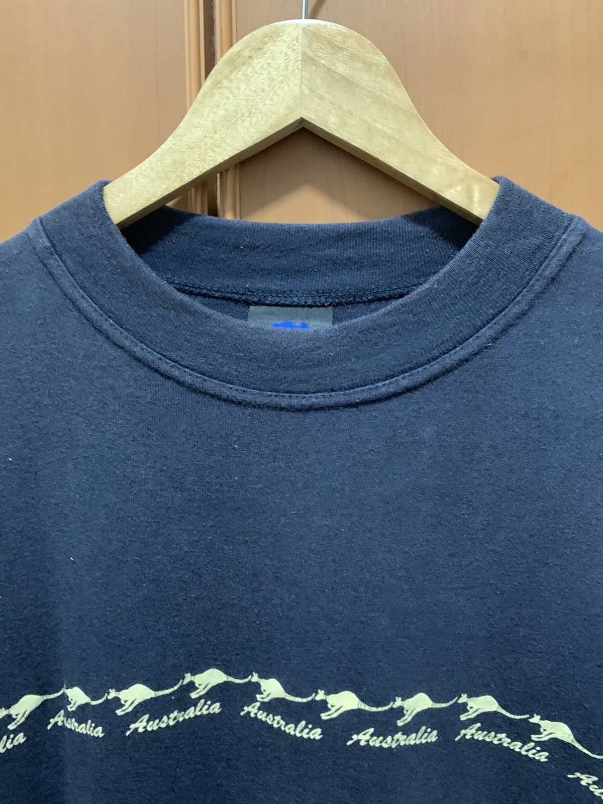 Vintage Vintage Australian Kanggaroo T Shirt Size US M / EU 48-50 / 2 - 4 Thumbnail