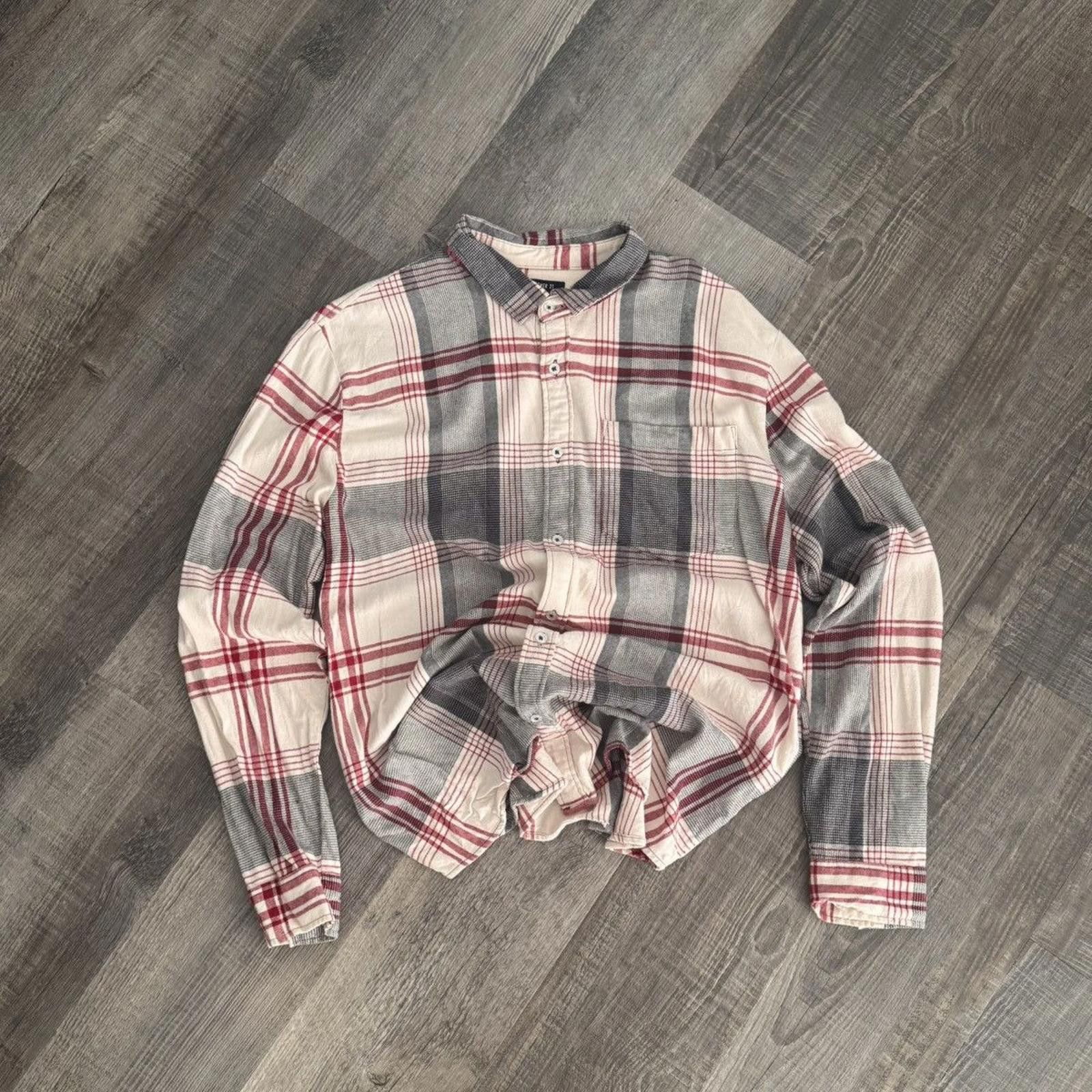 Forever 21 FOREVER 21 • VNTG Multicolor Flannel (XL) Size US XL / EU 56 / 4 - 1 Thumbnail