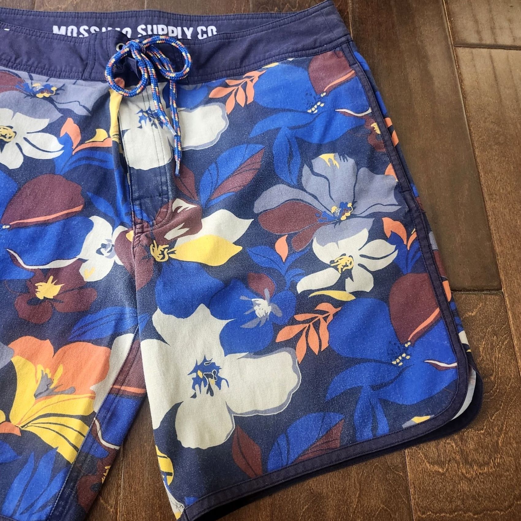 Mossimo Mossimo Supply Co Swim Trunks Mens 38 Floral Board Shorts Beach Surf Multicolor Pockets Drawstring Comfortable Fit Size US 38 / EU 54 - 4 Thumbnail