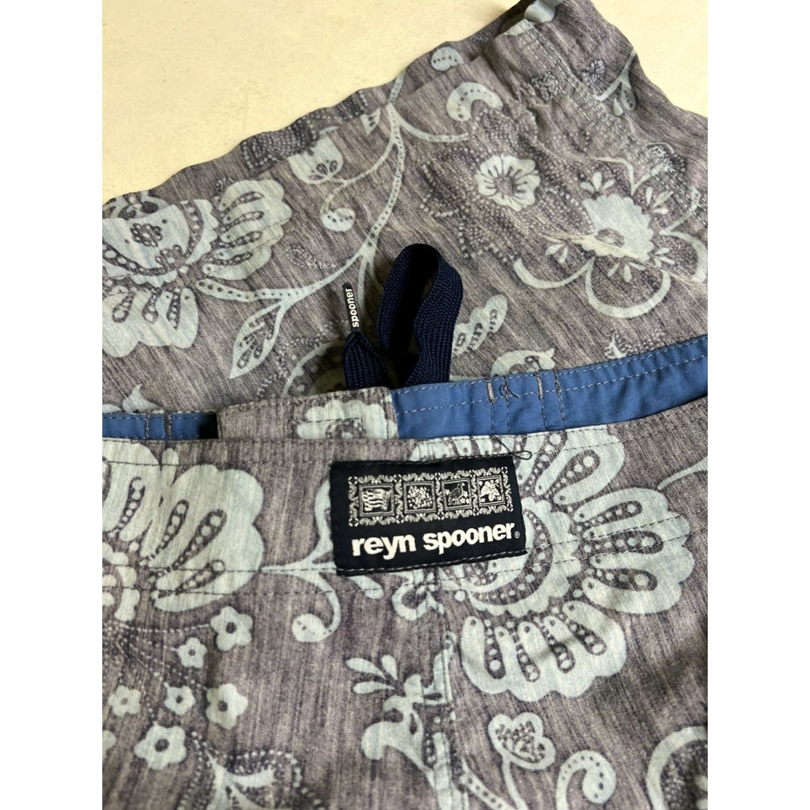 Reyn Spooner Reyn Spooner Hawaiian Floral Surf Trunks Board Shorts Blue 38 Men Regular Multi Cotton Blend Unlined Swim Bottom Vintage No Size US 38 / EU 54 - 3 Thumbnail