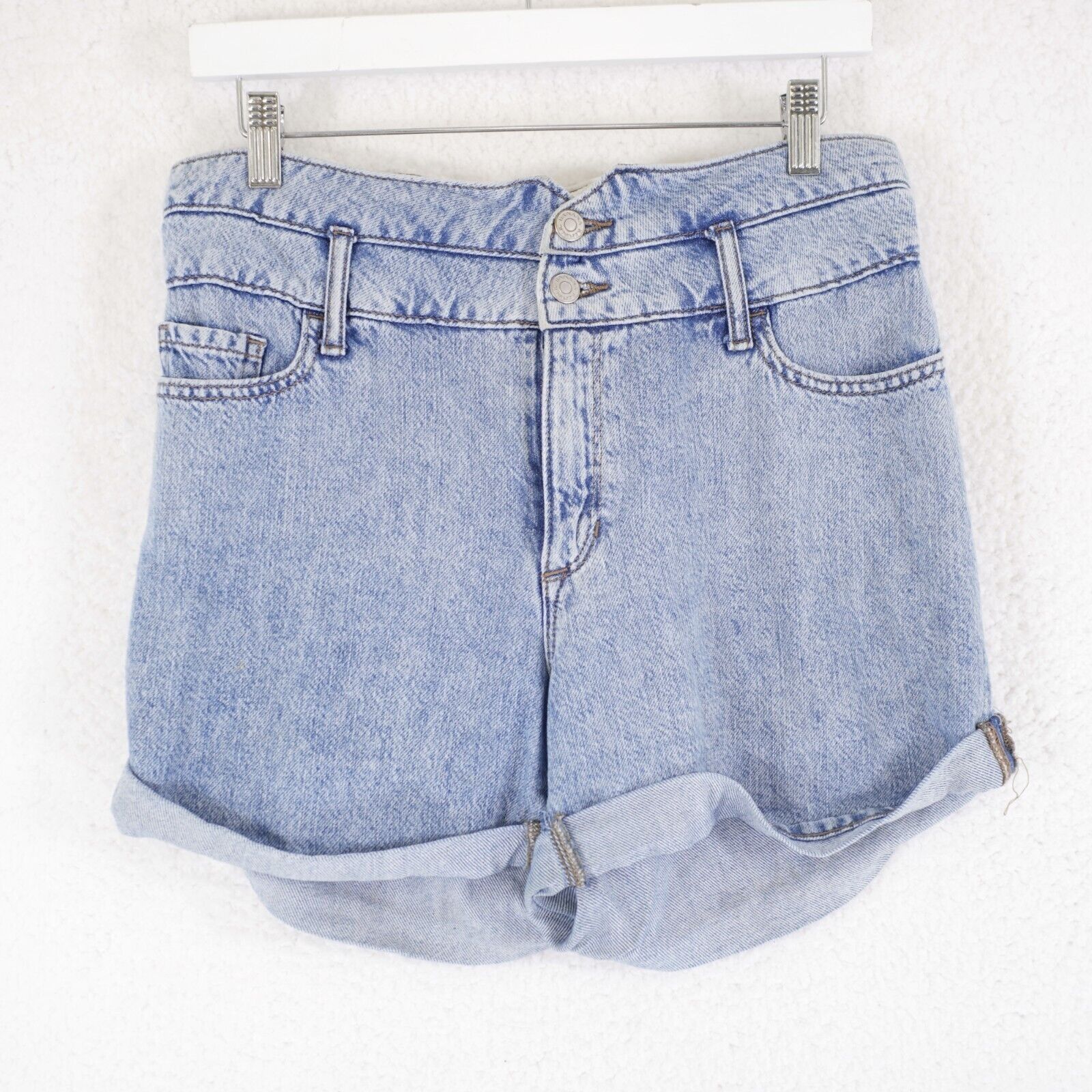 Banana Republic Banana Republic Light Blue Denim Shorts Size 6 30/4 Hot Pant Size 30" / US 8 / IT 44 - 1 Thumbnail
