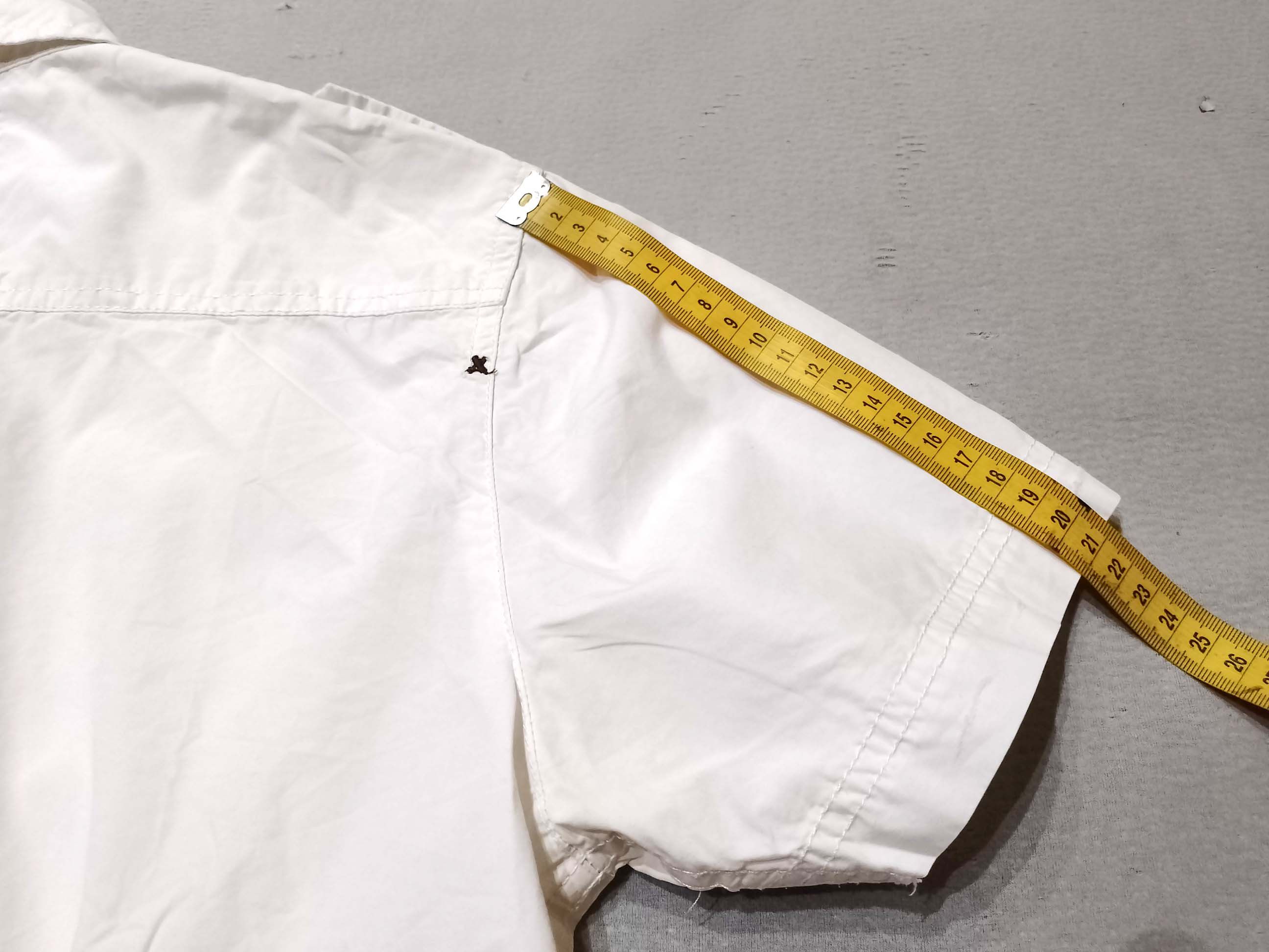 Other Outrage Tattoo Series White Short Sleeve Shirt Size M Size US M / EU 48-50 / 2 - 10 Thumbnail