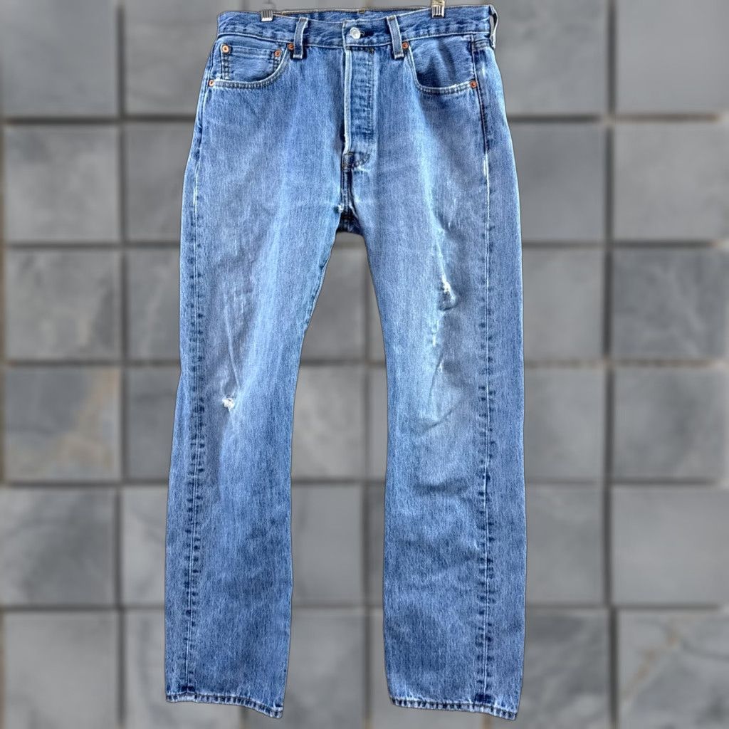 Levi's Levi's 501 Jeans Mens 33x32 Blue Button Fly Distressed Thrashed Vintage? No Jeans Size US 33 - 1 Thumbnail