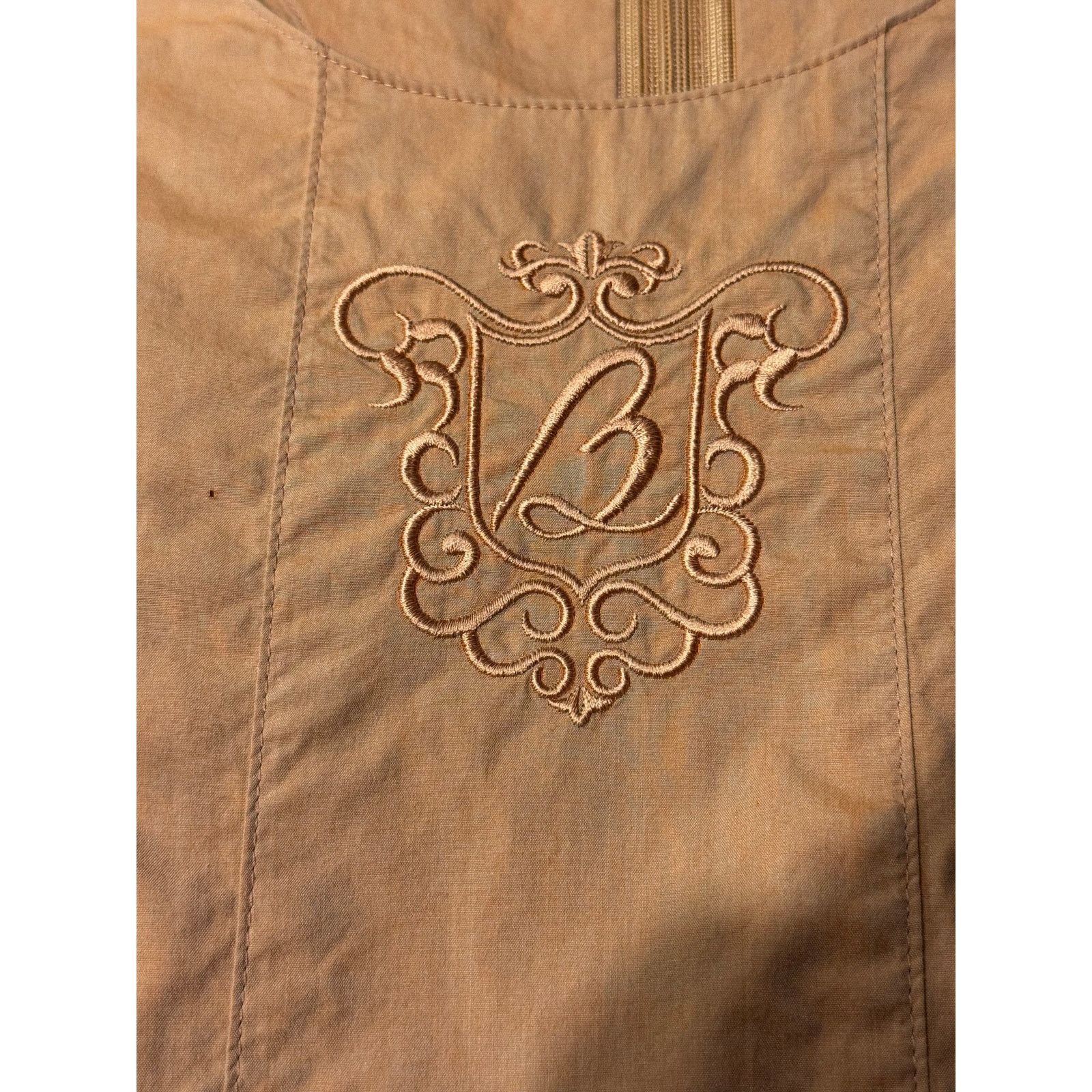 Burberry 70's Burberrys Tan day dress Embroidered Crest, size tab S Size S / US 4 / IT 40 - 17 Thumbnail