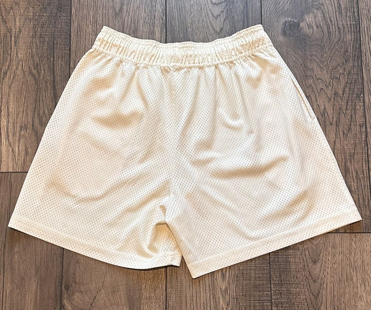 Eric Emanuel Eric Emanuel Basic Short Antique White Yellow Brown Sz Large Size US 34 / EU 50 - 2 Thumbnail