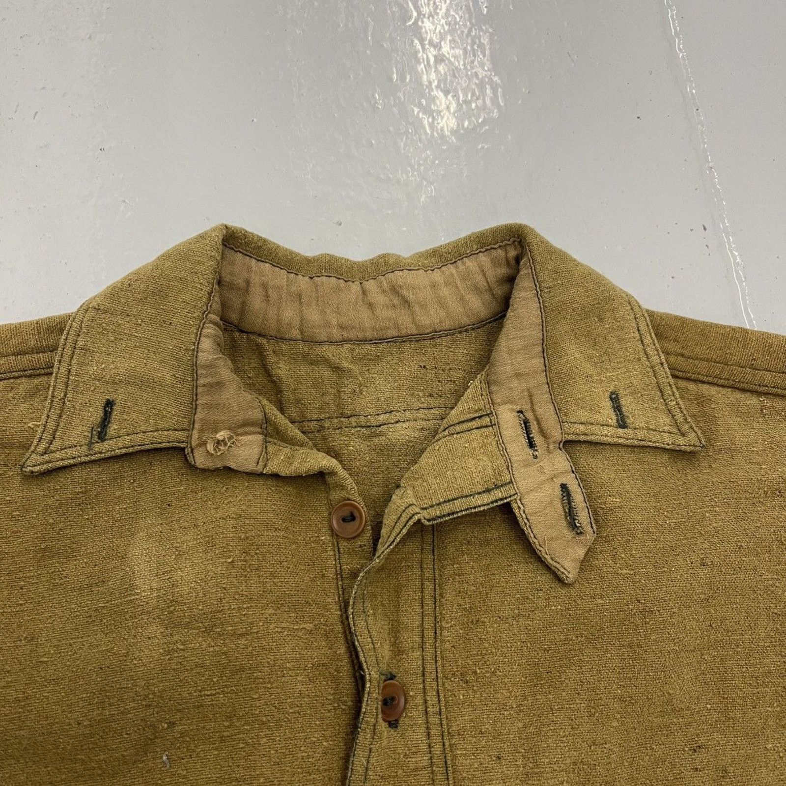 Other Vintage 30s 40s Tan Cotton Workwear Chin Strap Shirt Size US S / EU 44-46 / 1 - 4 Thumbnail