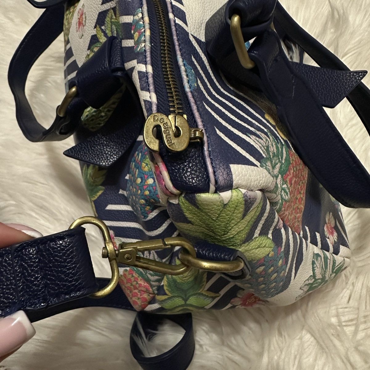 Designer Desigual borsa donna, fantasia blu su fondo bianco Size ONE SIZE - 4 Thumbnail
