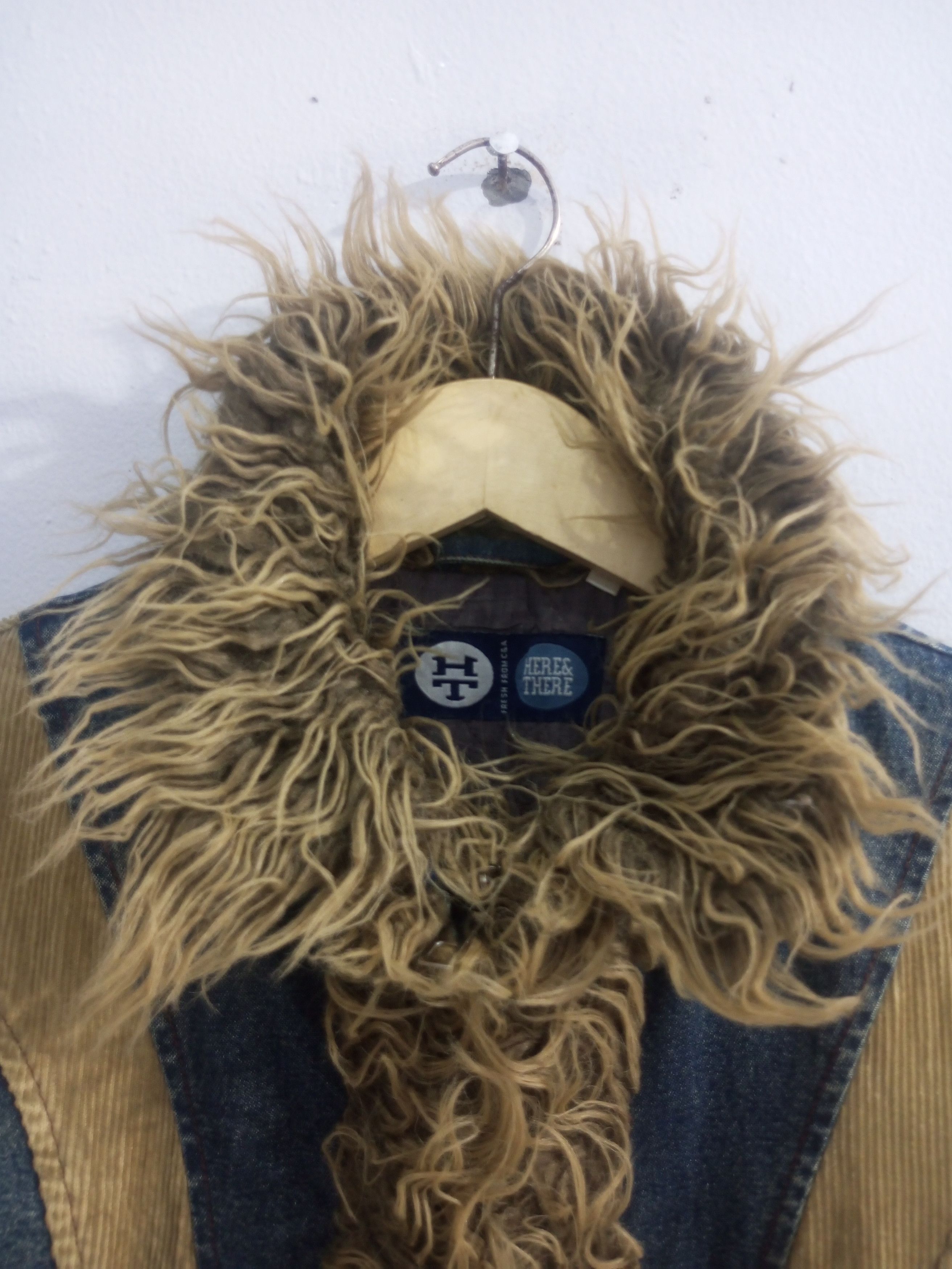 20471120 Here there fur jacket denim mix corduroy hidden pocket Size US M / EU 48-50 / 2 - 5 Thumbnail
