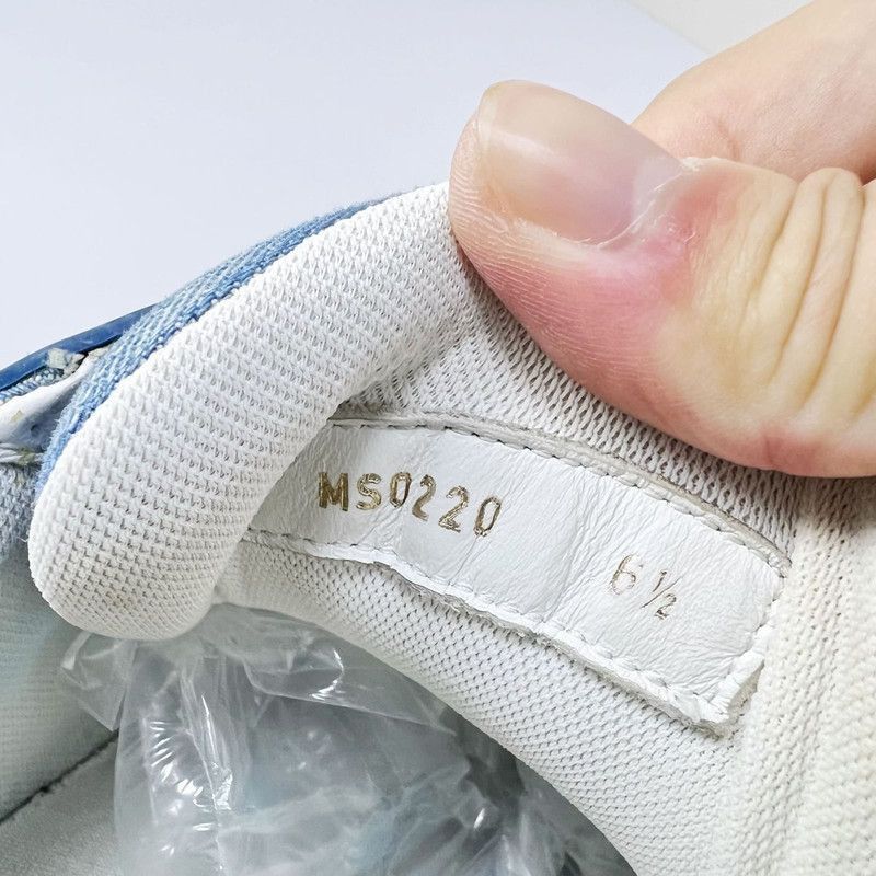 Louis Vuitton Louis Vuitton Stylish Blue Sneakers for Men - Size US 8.5 / EU 41-42 - 5 Thumbnail