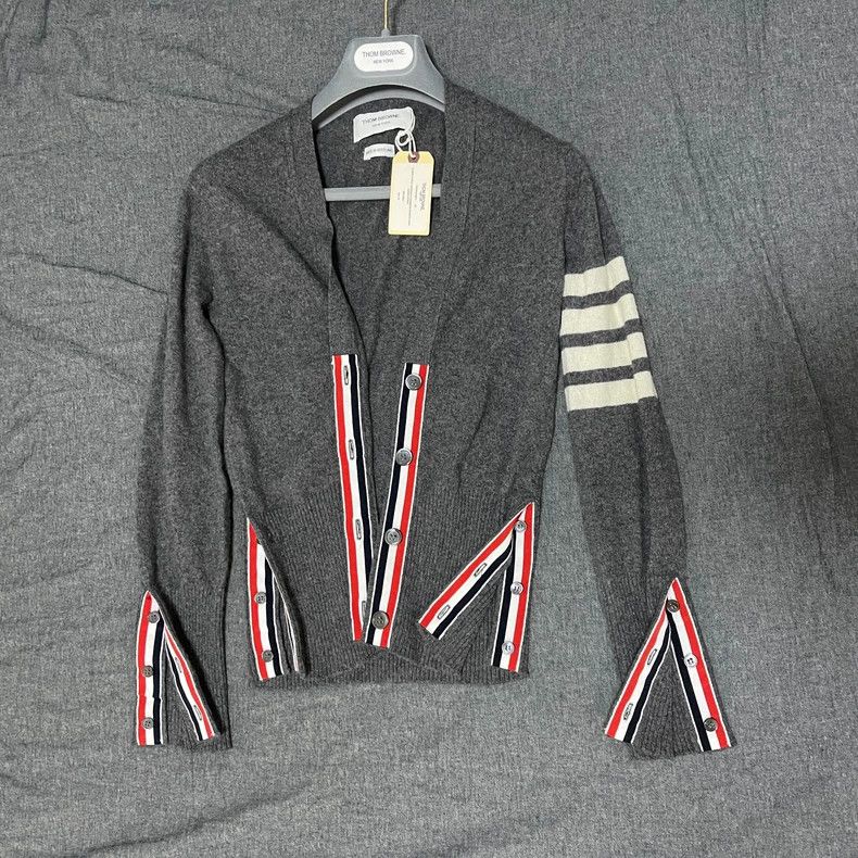 Thom Browne Thom Browne Medium grey cashmere knitwear Size XS / US 0-2 / IT 36-38 - 2 Thumbnail