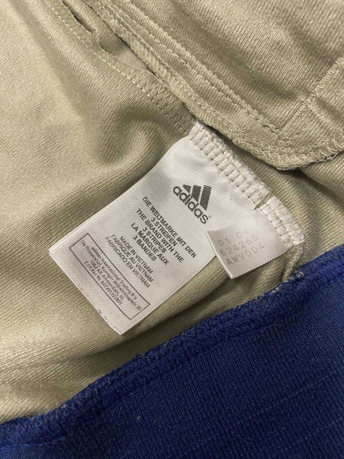 Adidas Vintage Adidas Big Logo Zip Track Jacket Mens S Size US S / EU 44-46 / 1 - 8 Thumbnail