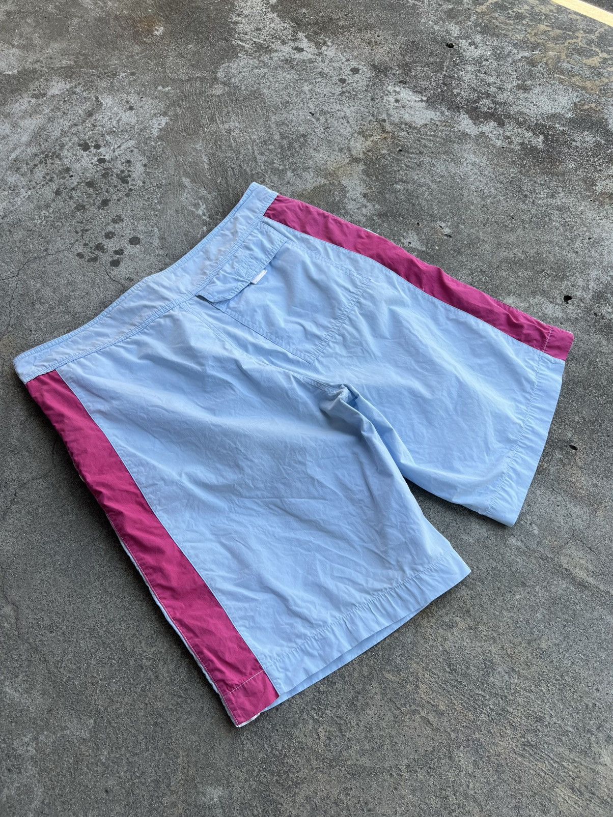 Burberry Rare Vintage Burberry Nylon Swim Shorts Archive Big Logo L Size US 34 / EU 50 - 13 Thumbnail
